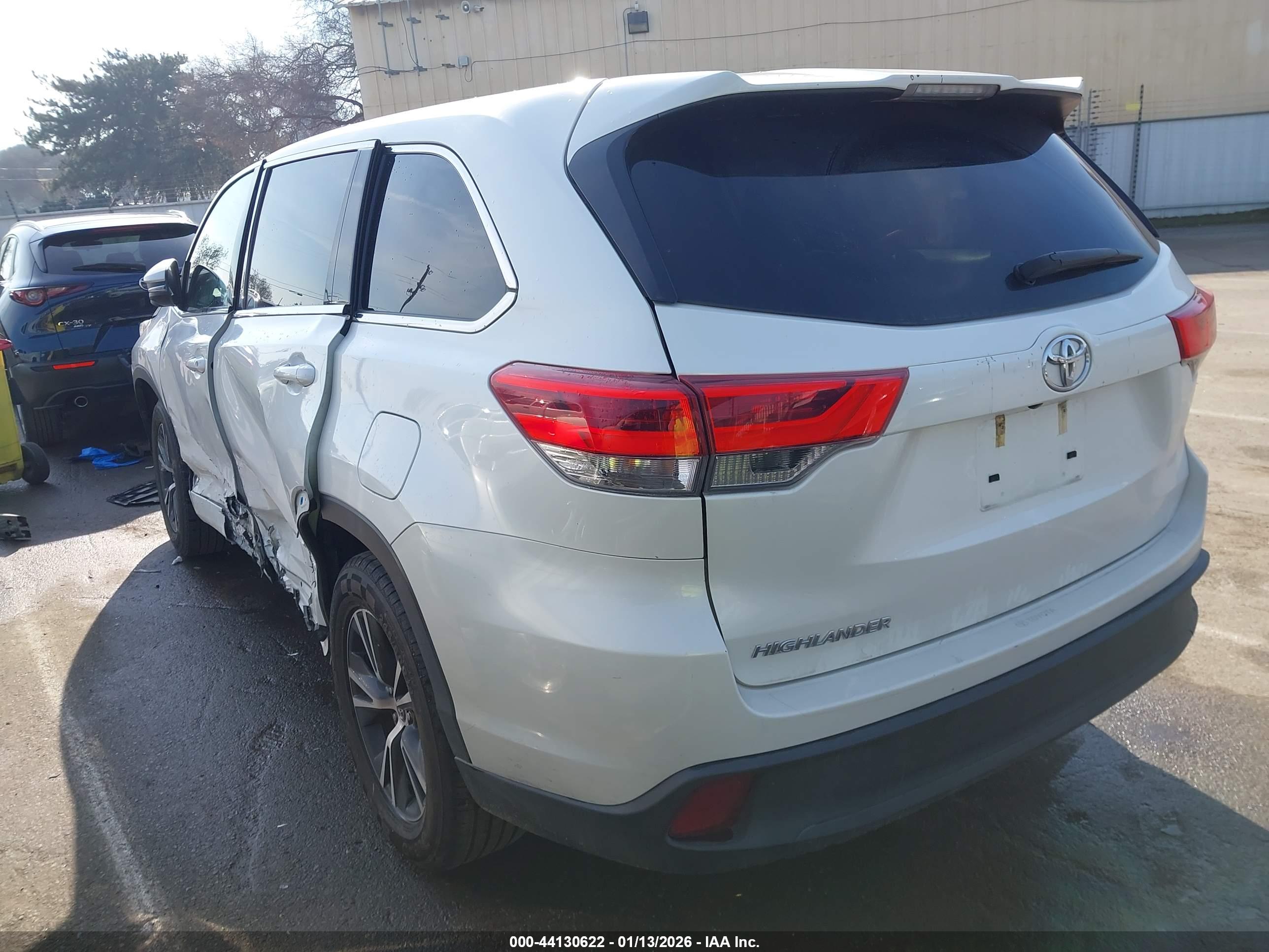 TOYOTA HIGHLANDER image 3