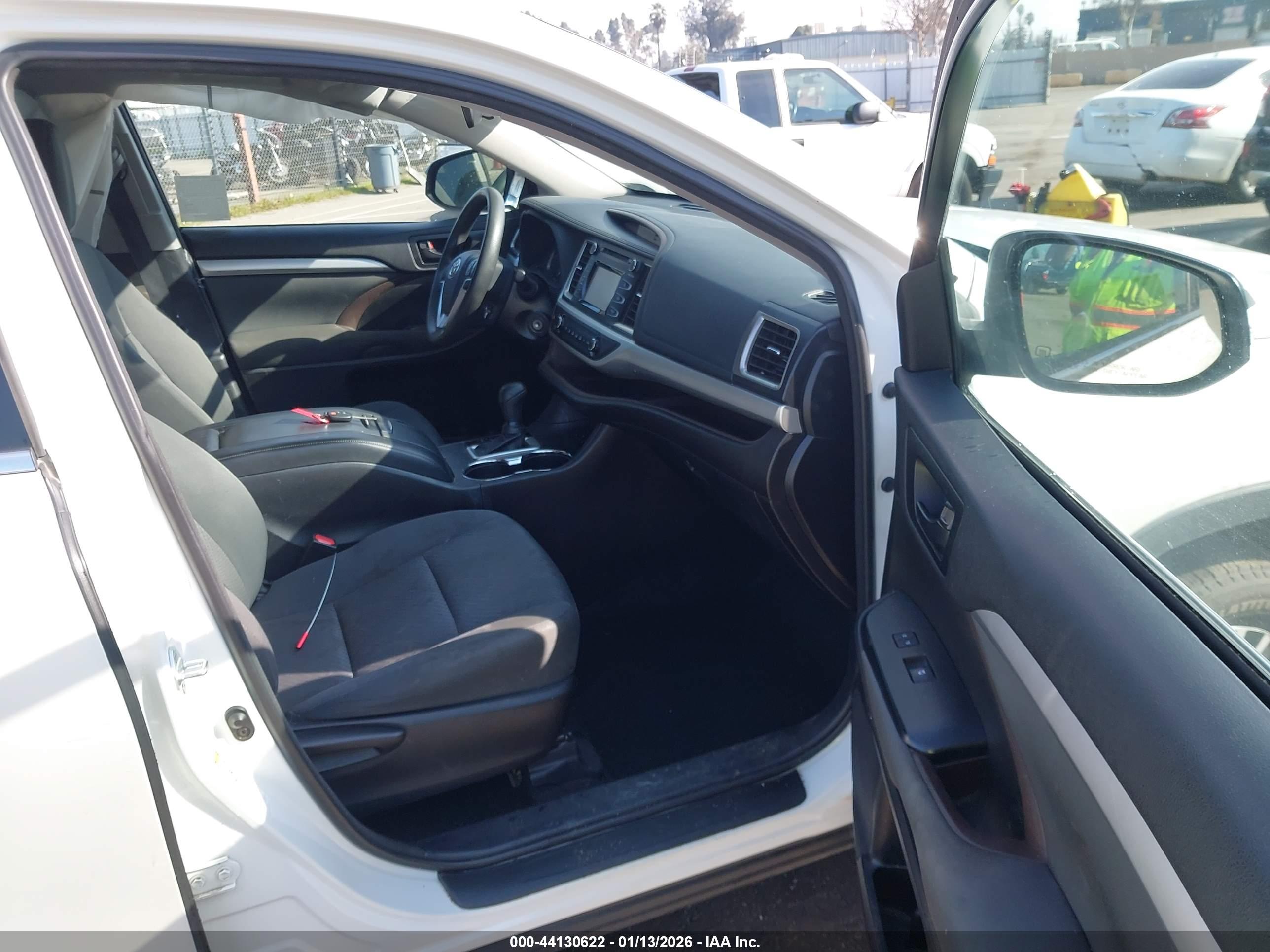 TOYOTA HIGHLANDER image 5