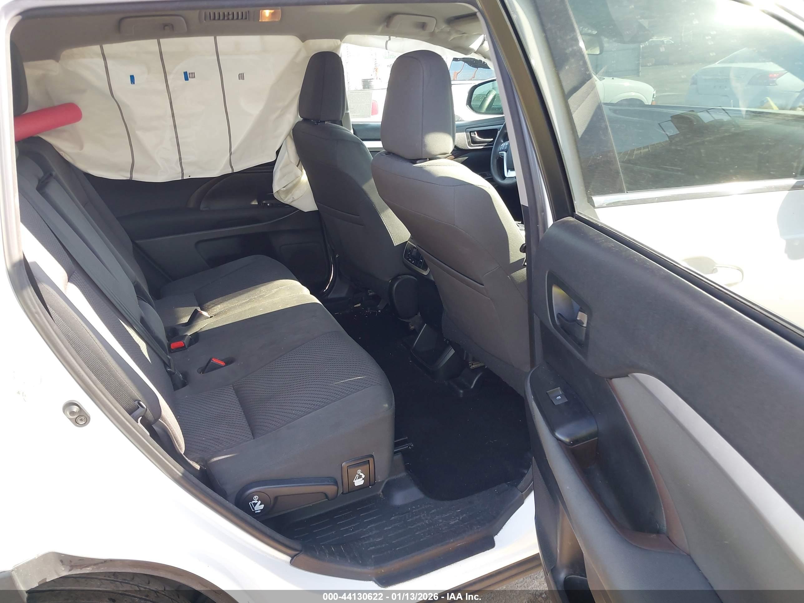 TOYOTA HIGHLANDER image 8