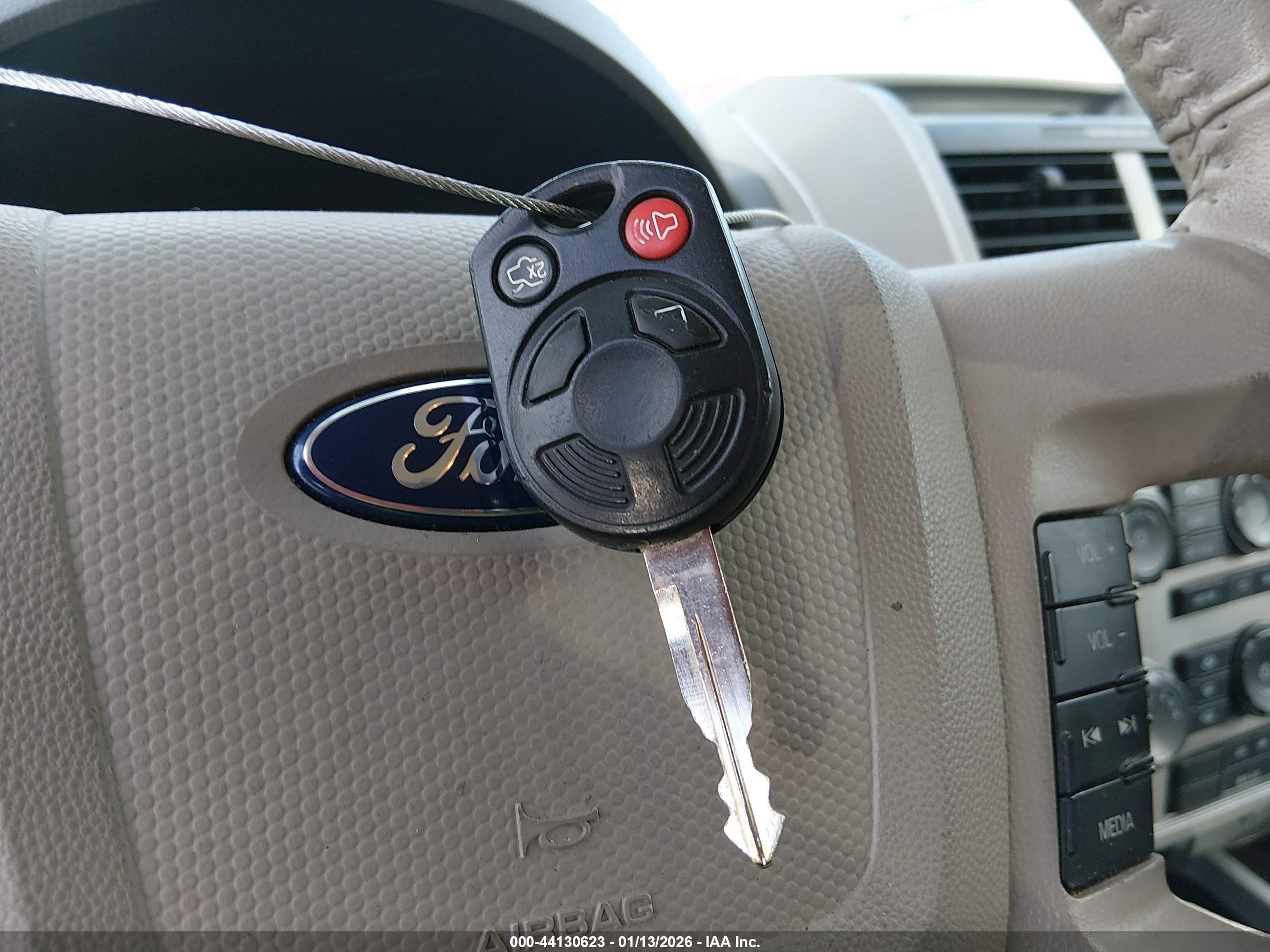 FORD ESCAPE image 11
