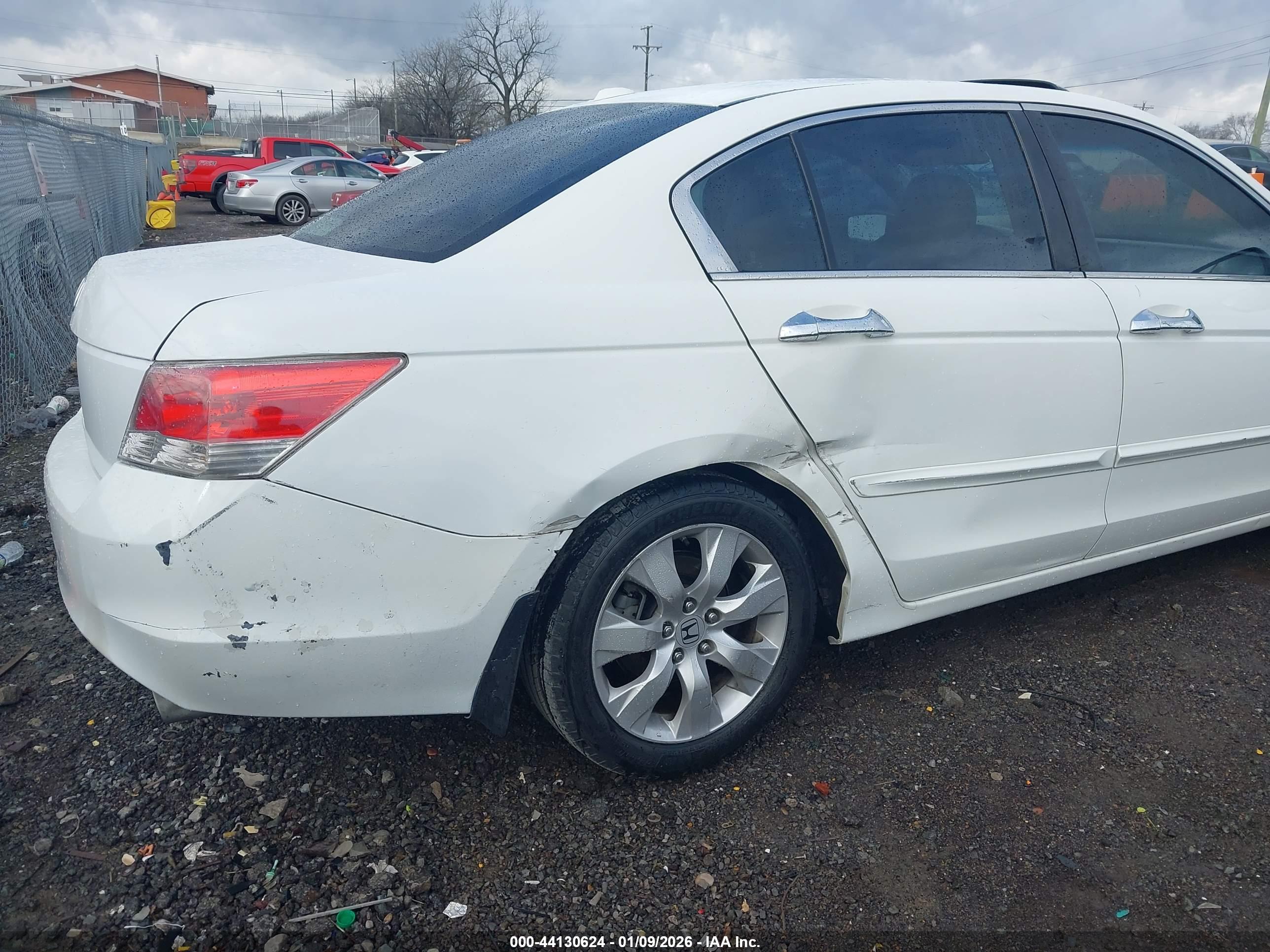 HONDA ACCORD image 6