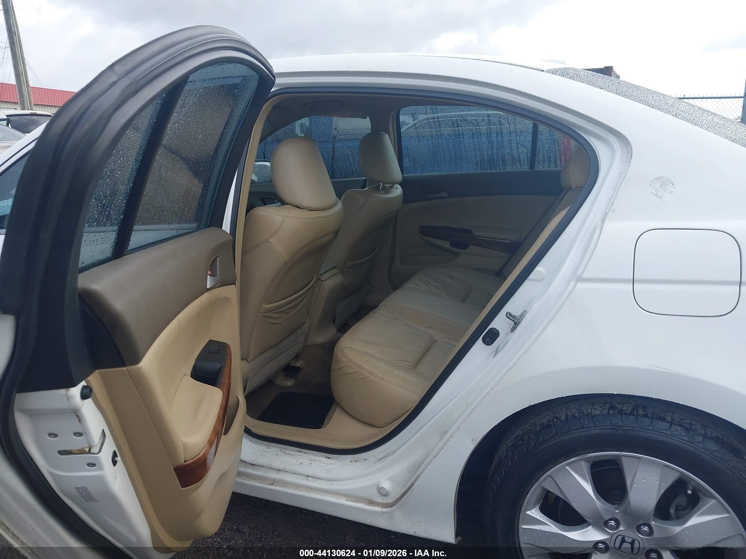 HONDA ACCORD image 8