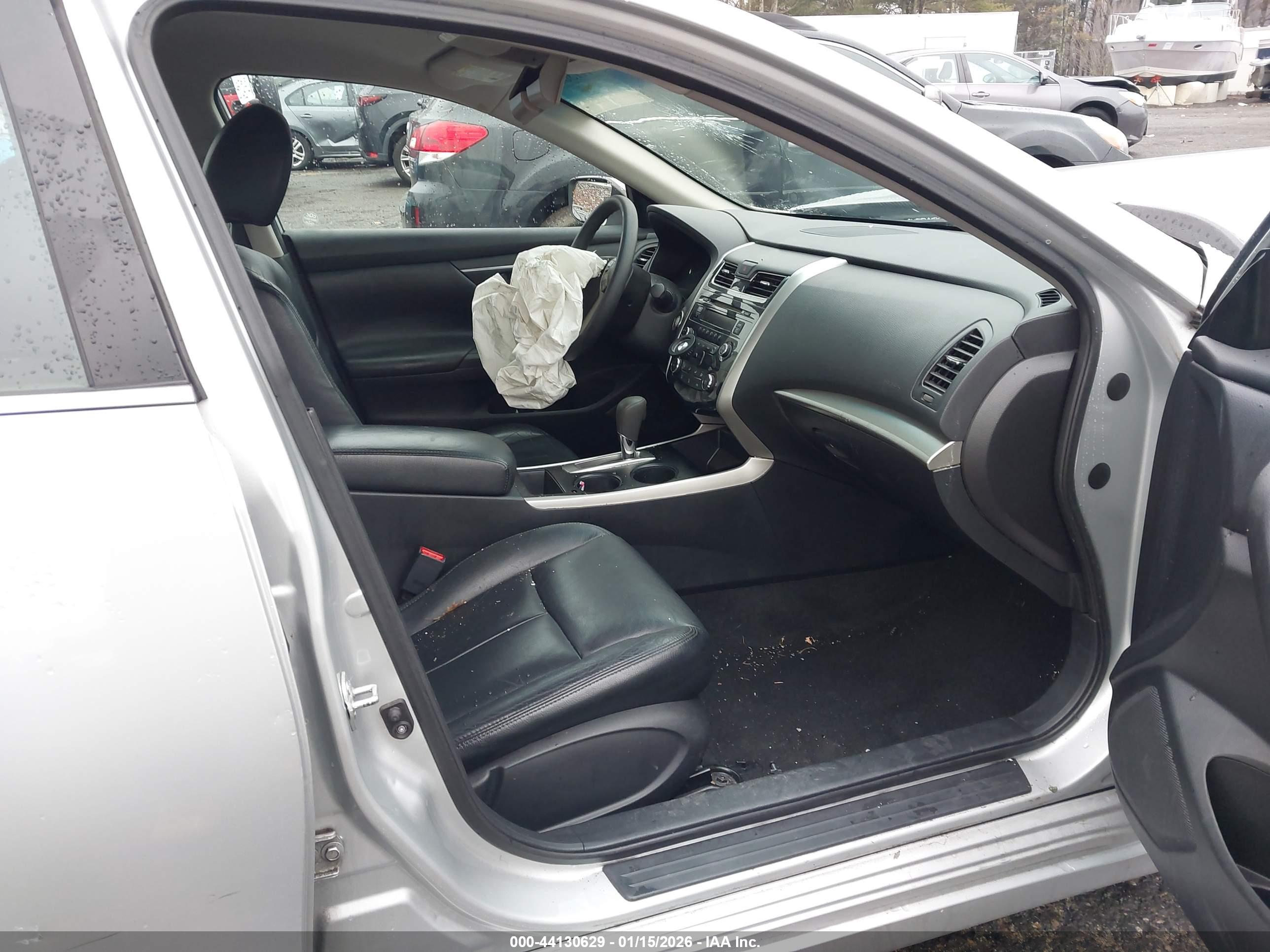 NISSAN ALTIMA image 5