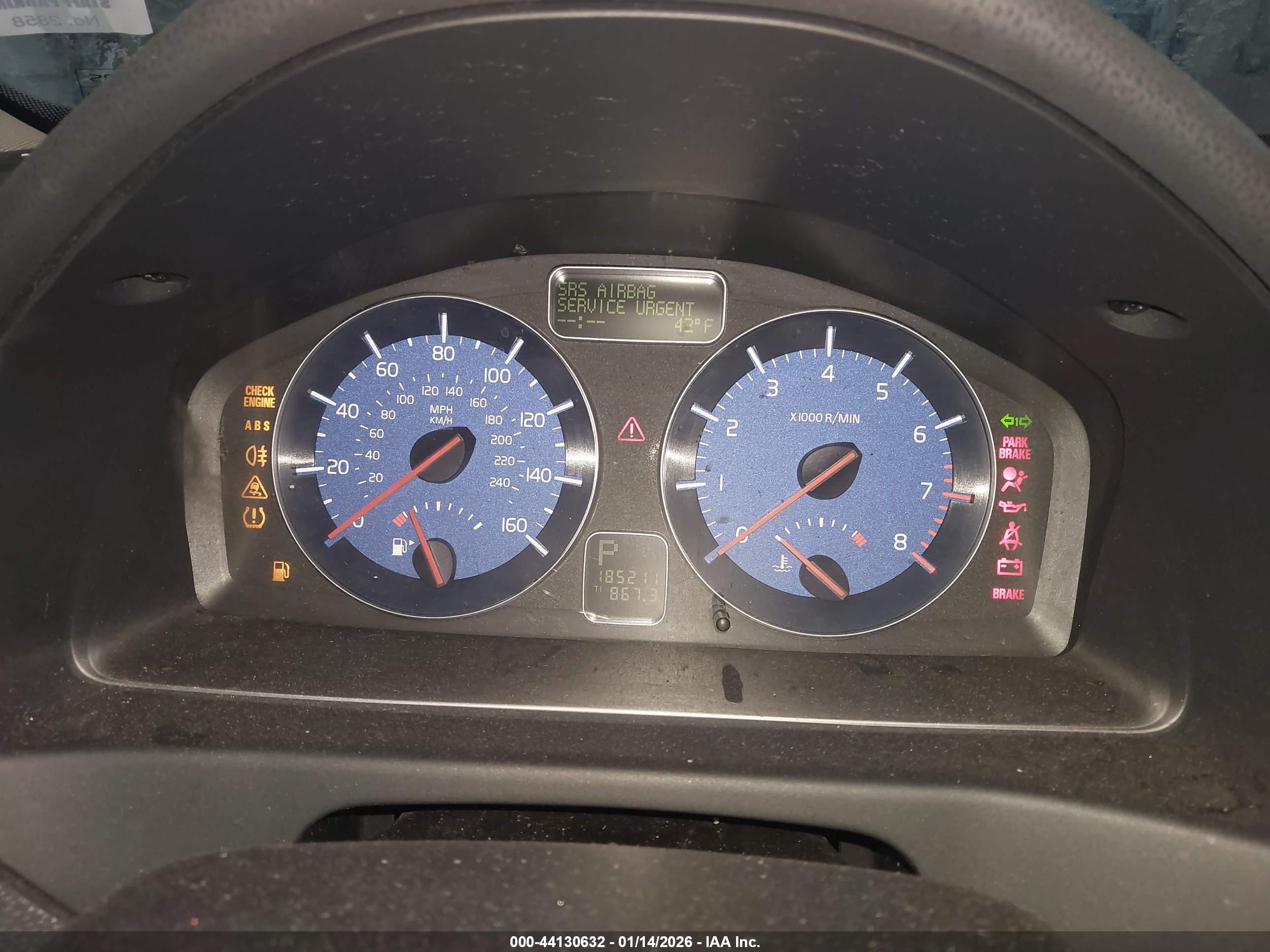 VOLVO C30 image 7