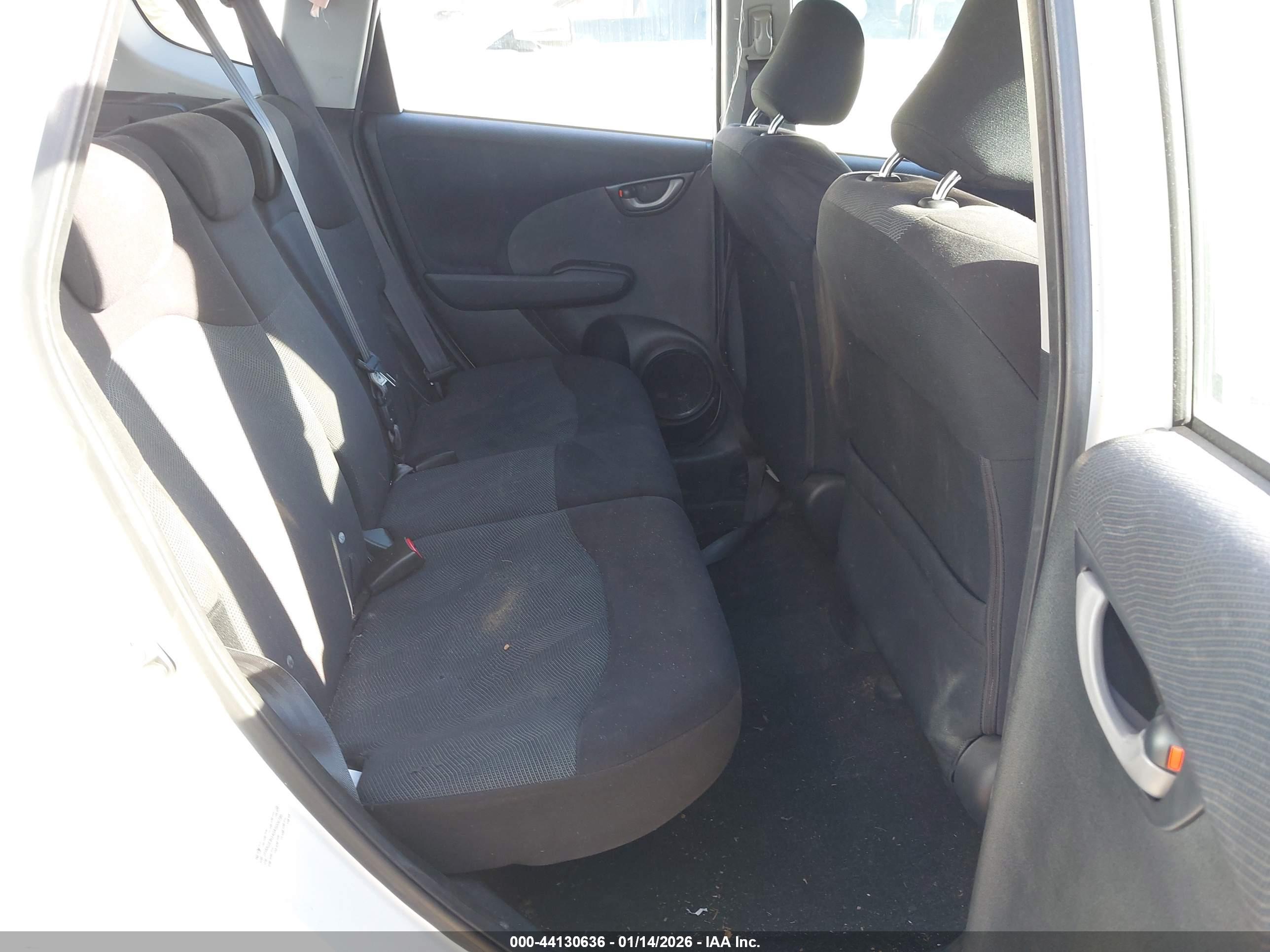 HONDA FIT image 8