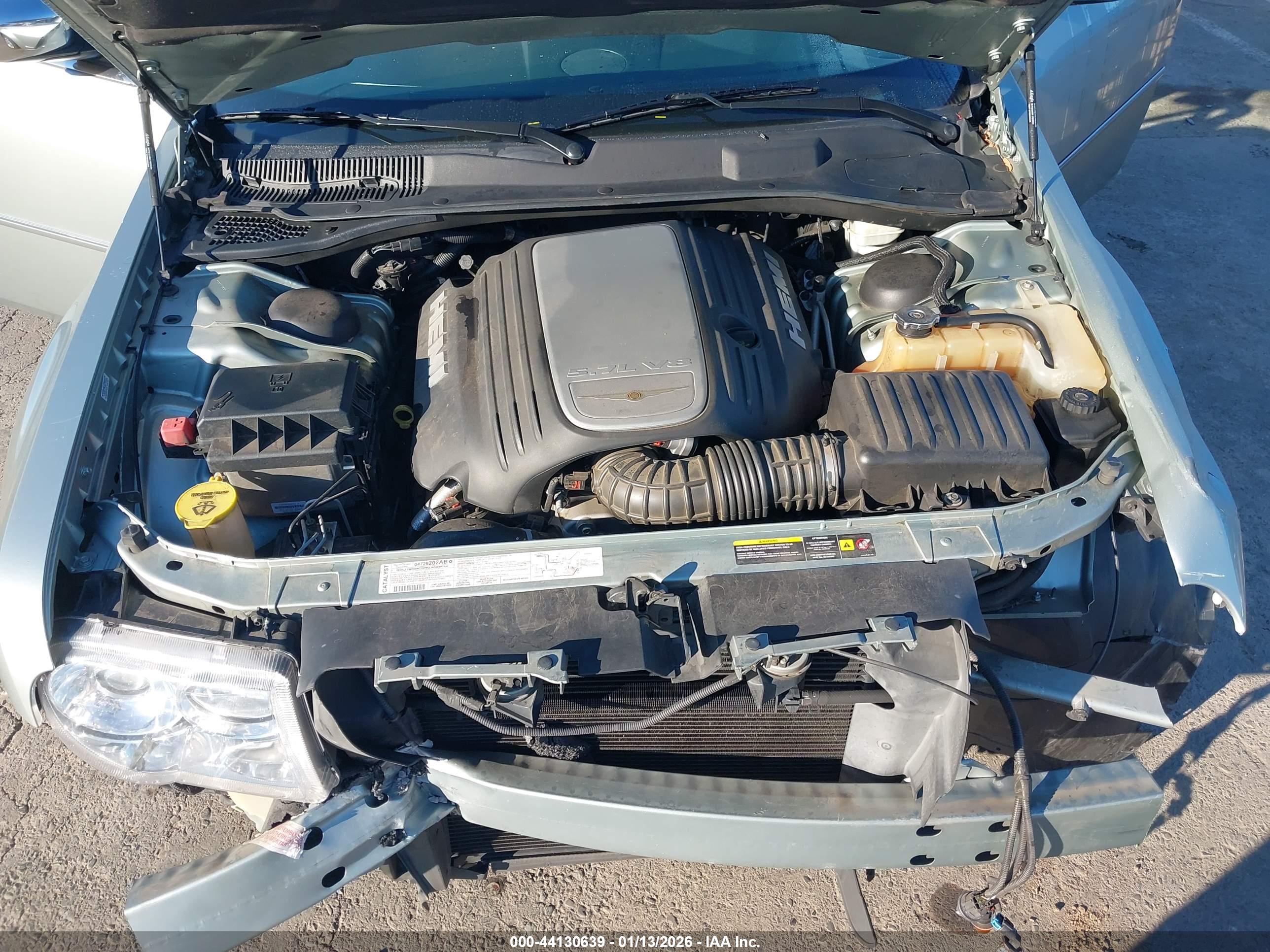 CHRYSLER 300C image 10