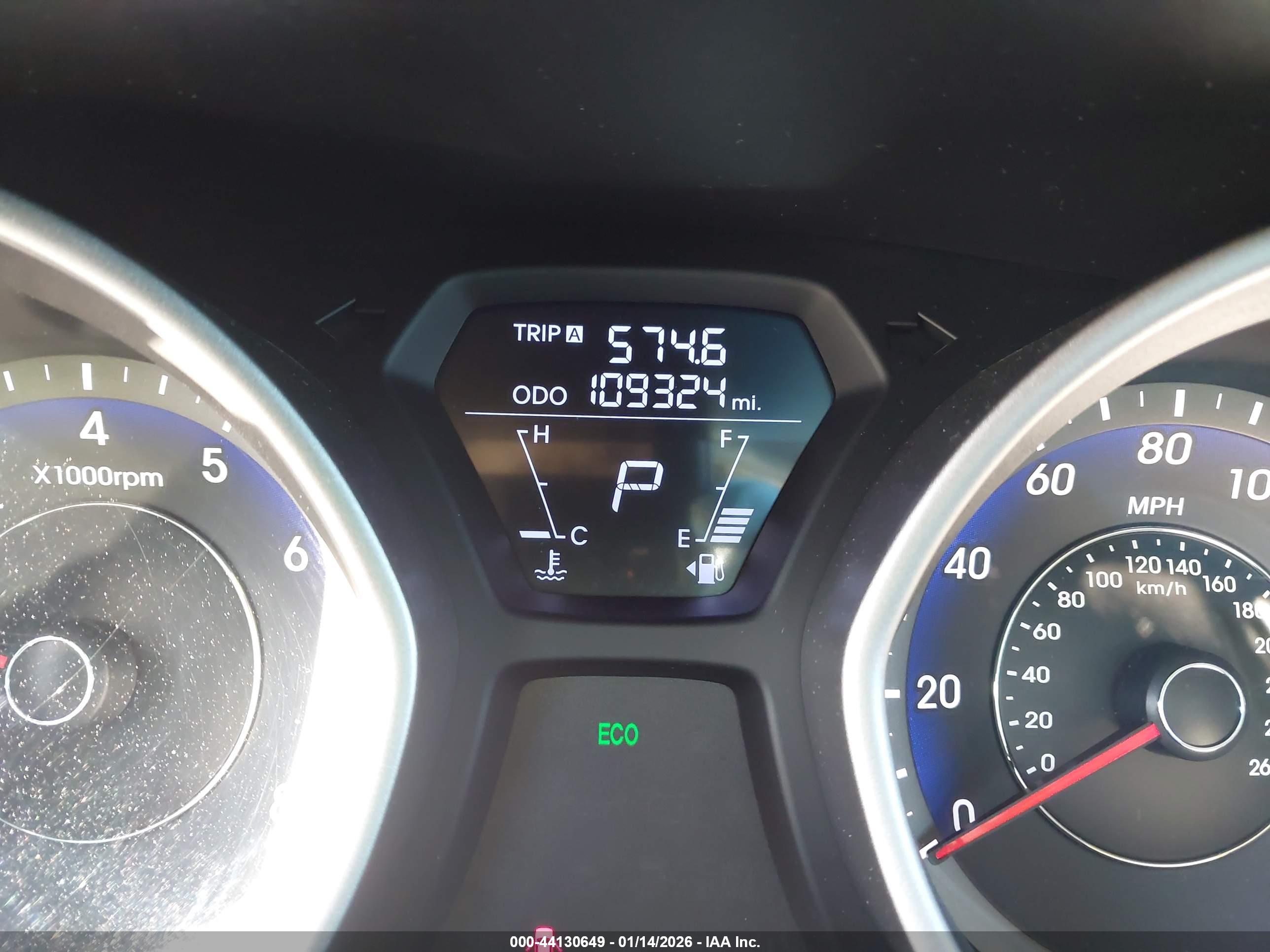 HYUNDAI ELANTRA image 7