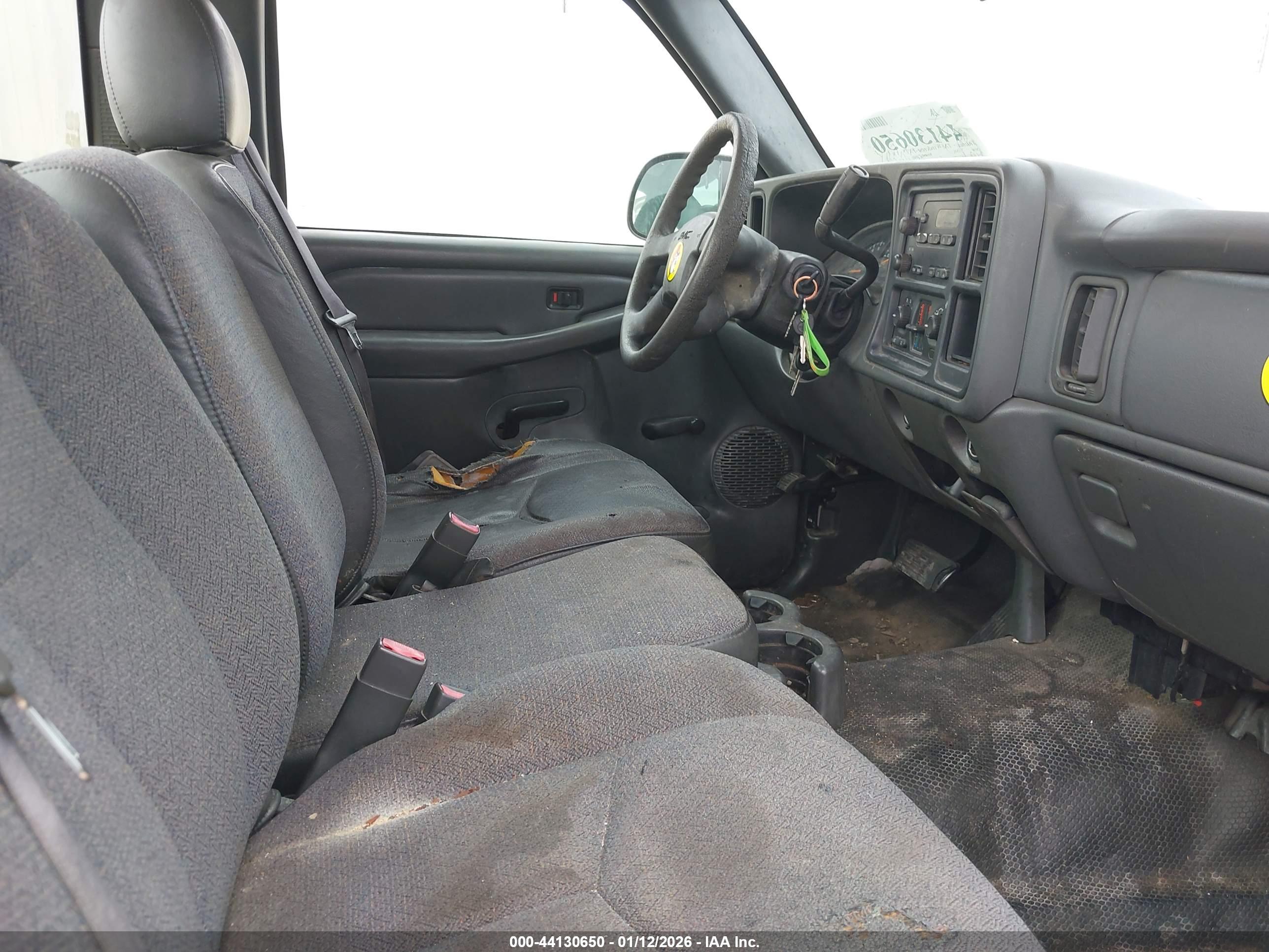 GMC SIERRA image 5