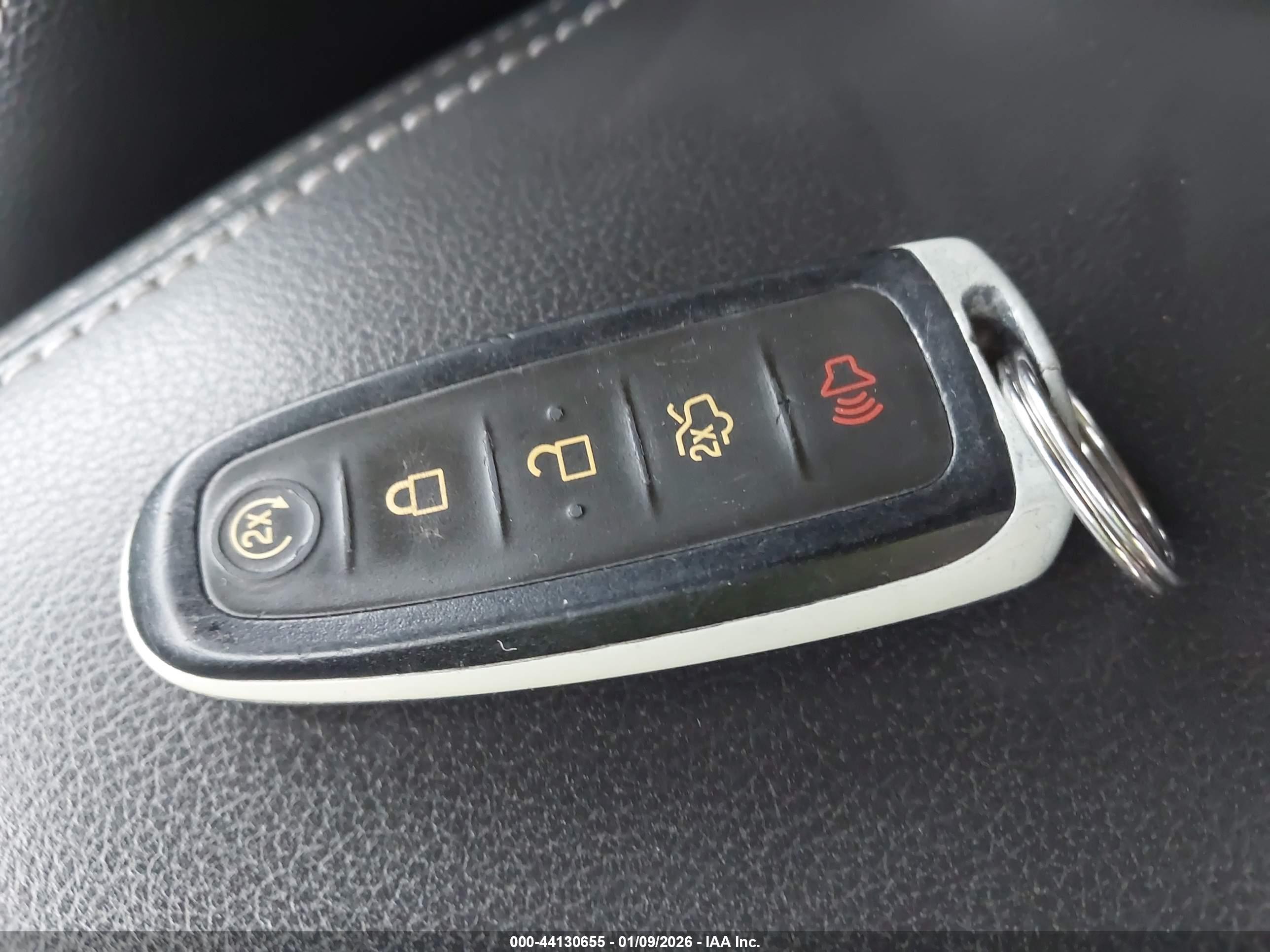 FORD ESCAPE image 11