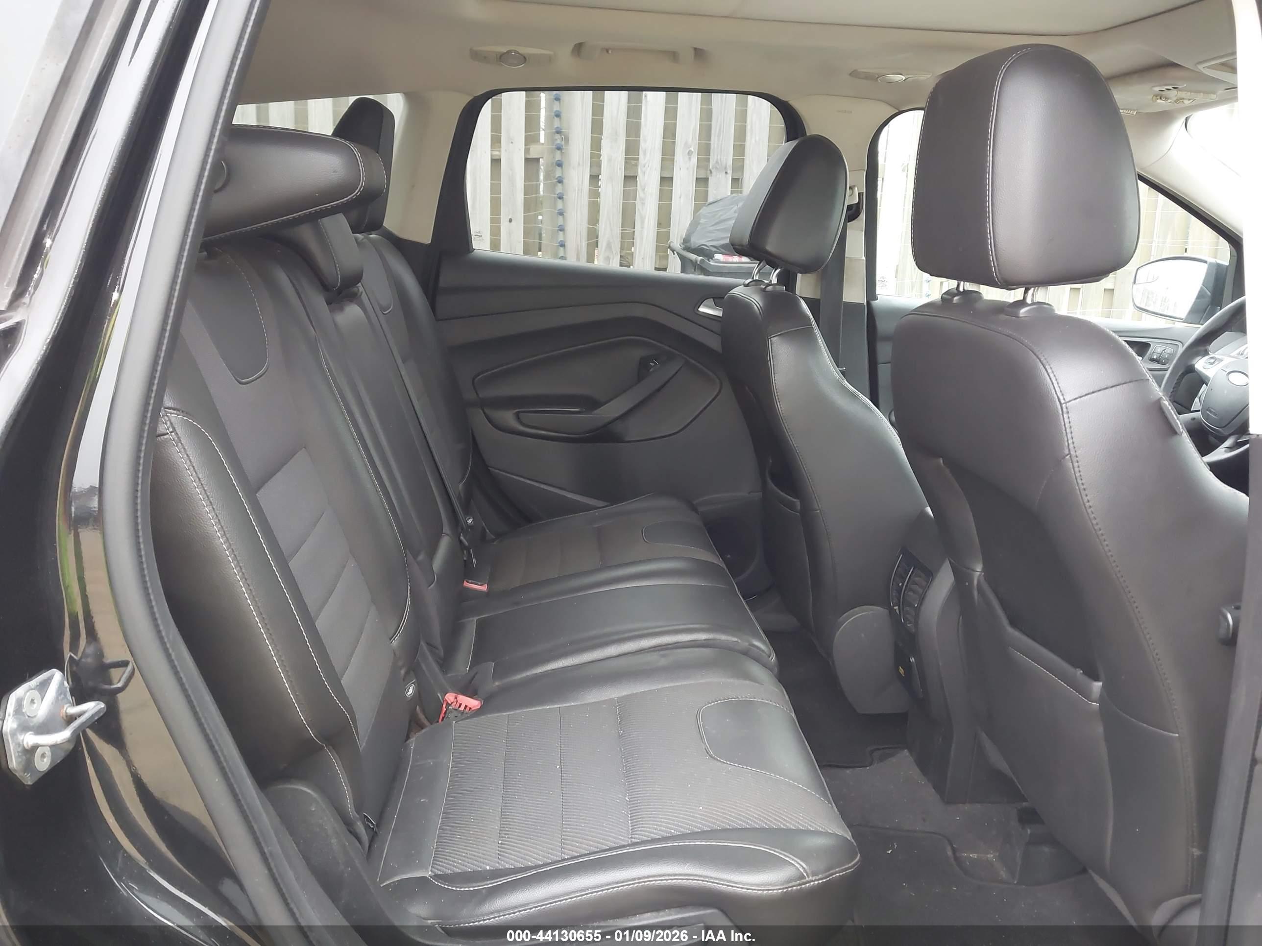 FORD ESCAPE image 8