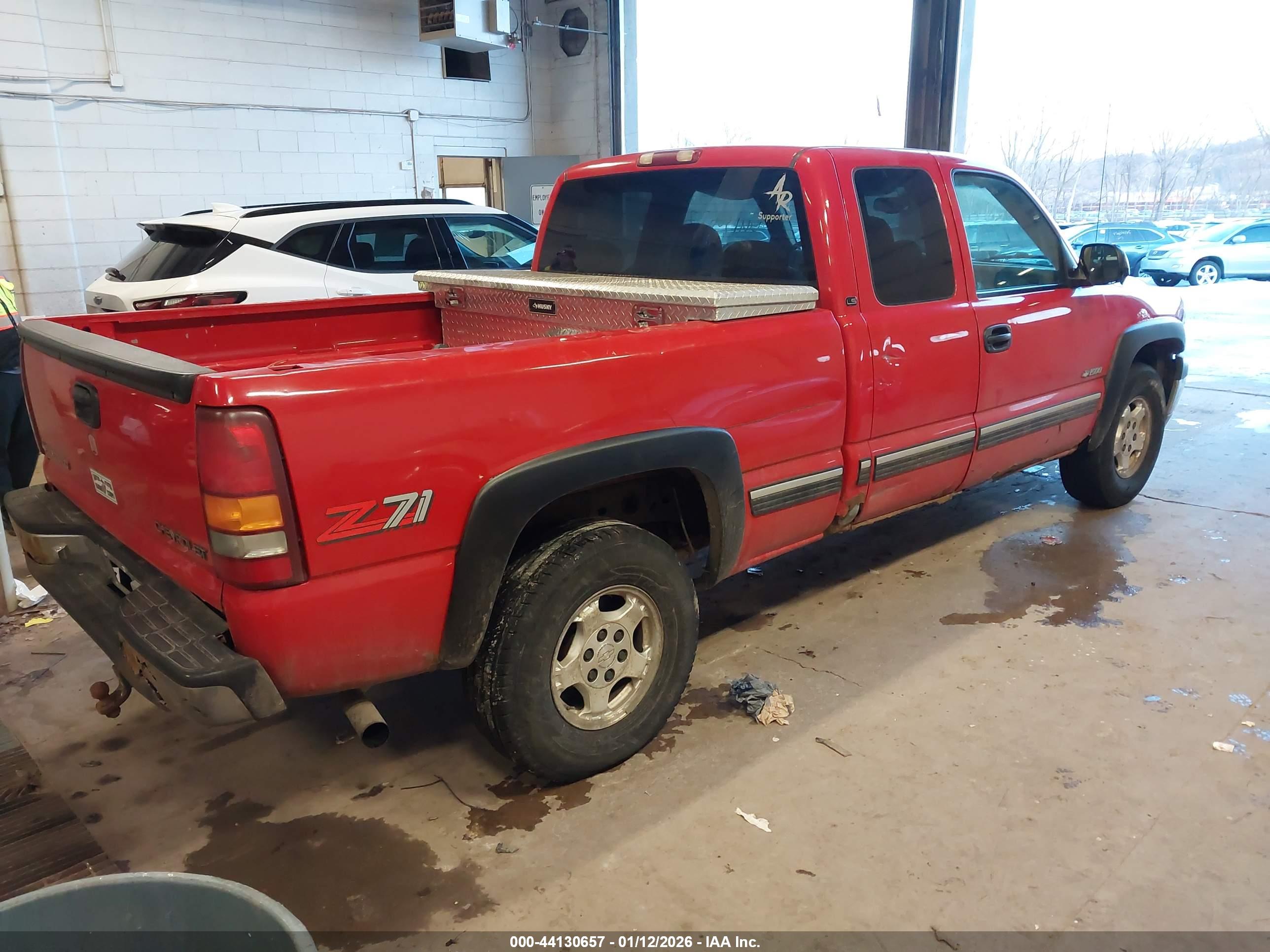 CHEVROLET SILVERADO image 4