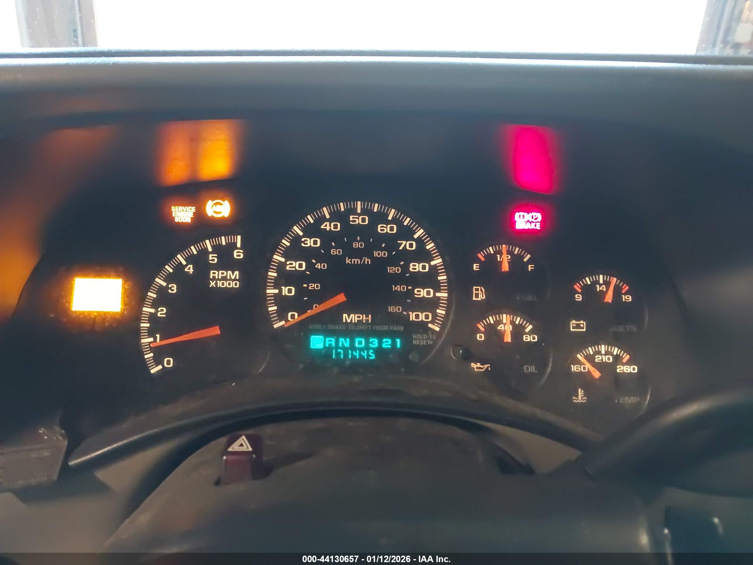 CHEVROLET SILVERADO image 7