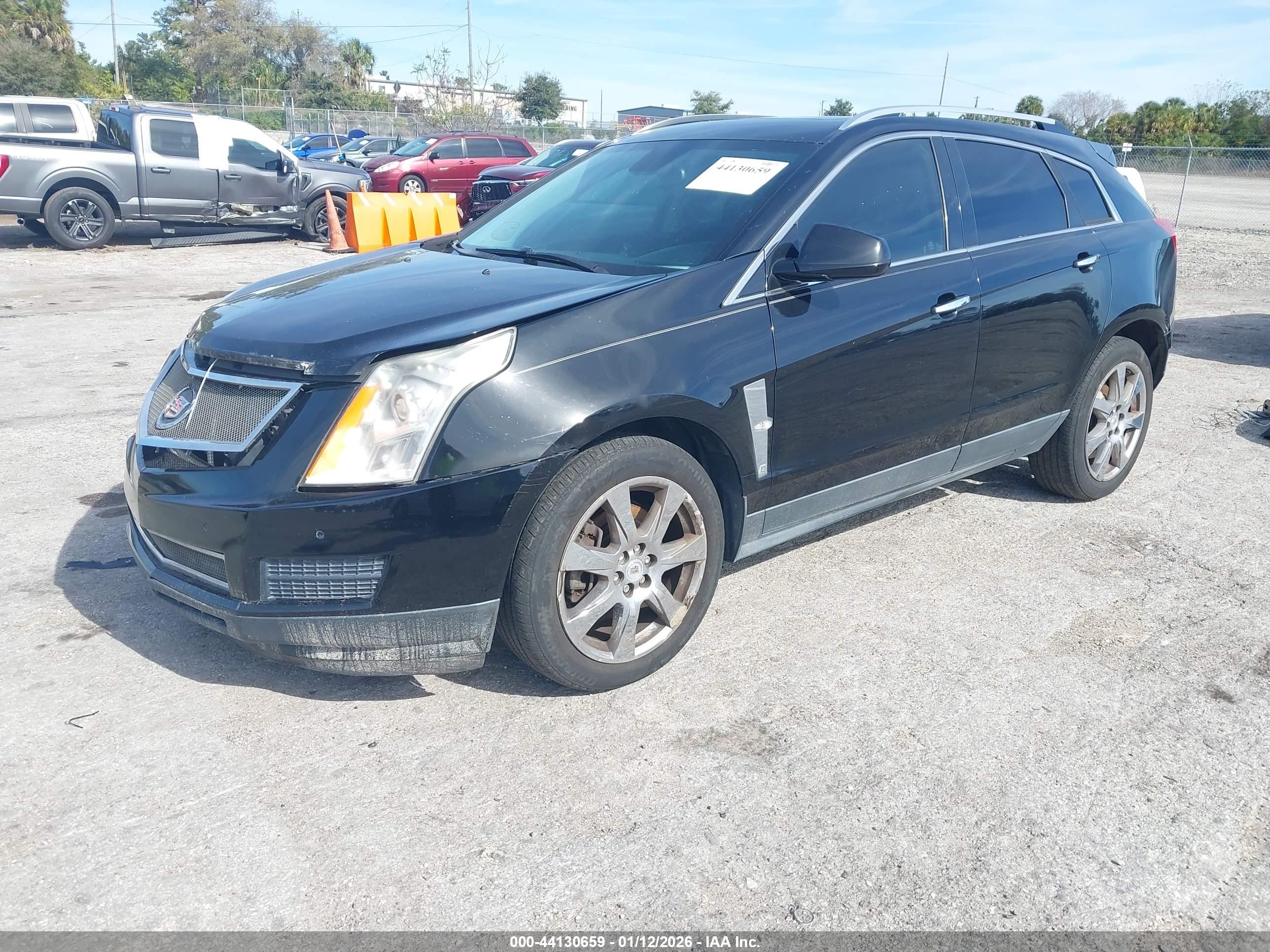 CADILLAC SRX image 2