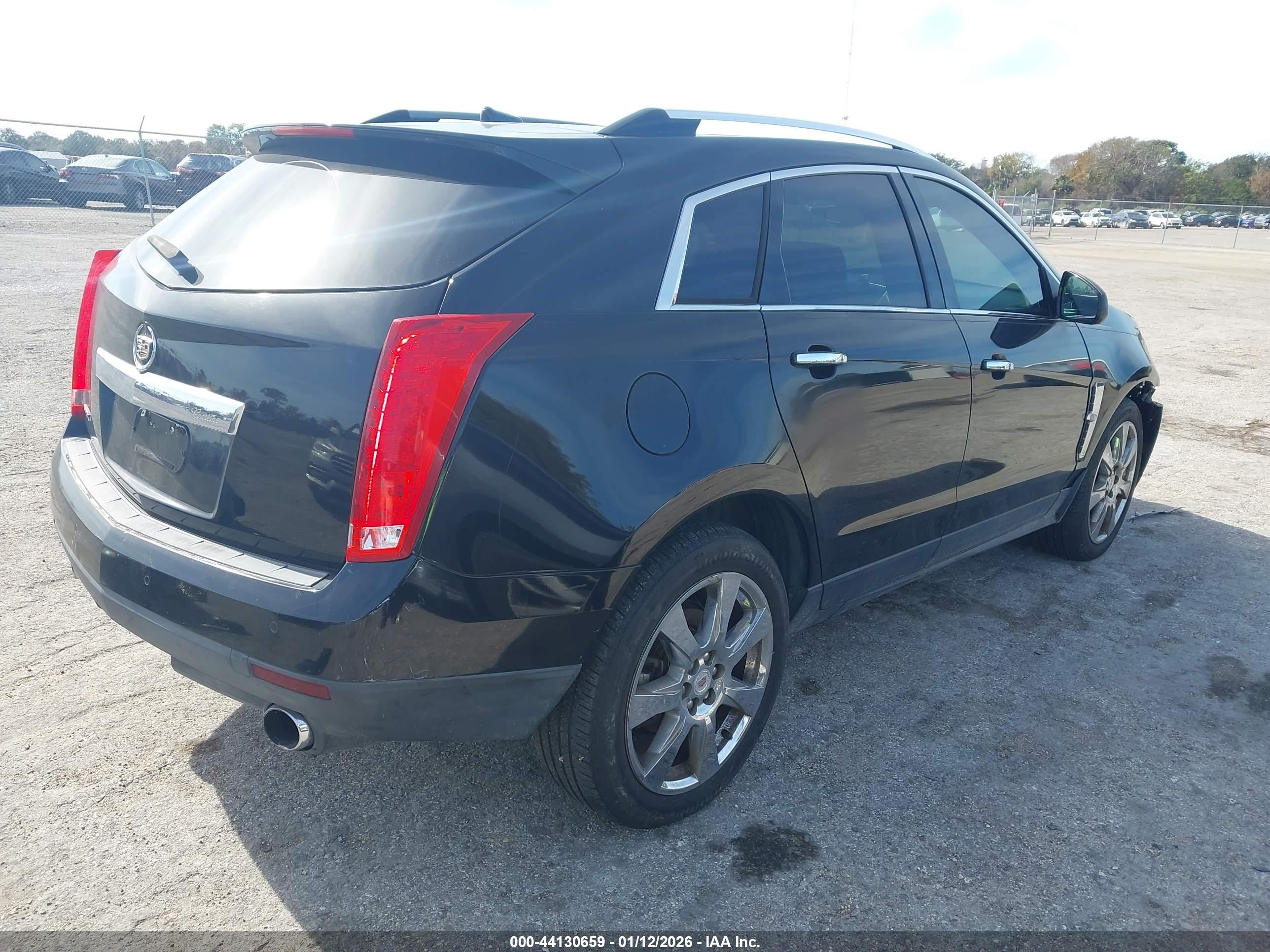 CADILLAC SRX image 4