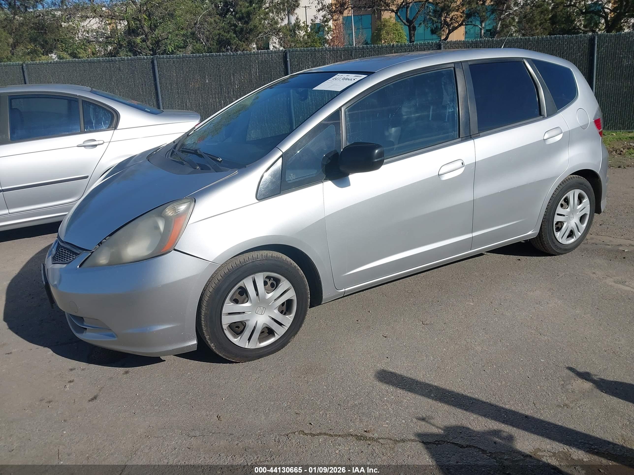 HONDA FIT image 2