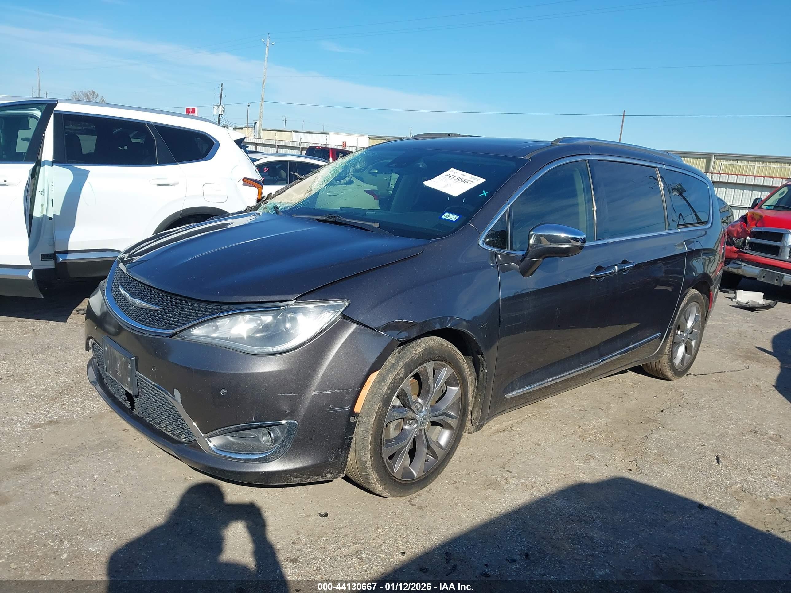 CHRYSLER PACIFICA image 2