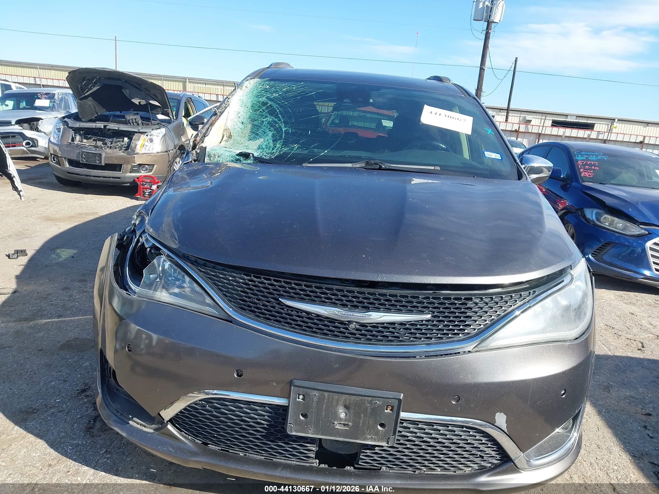 CHRYSLER PACIFICA image 6
