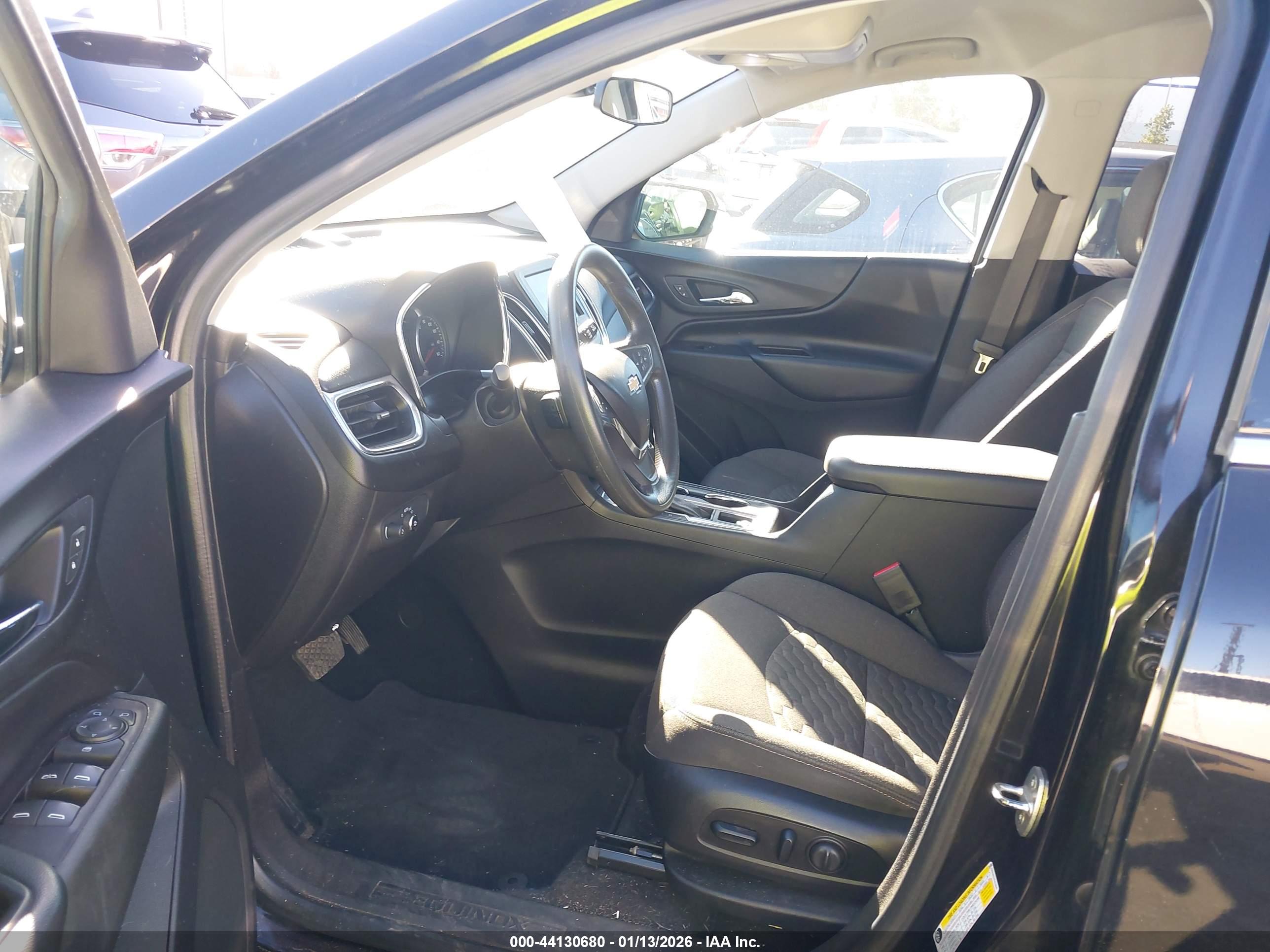 CHEVROLET EQUINOX image 5