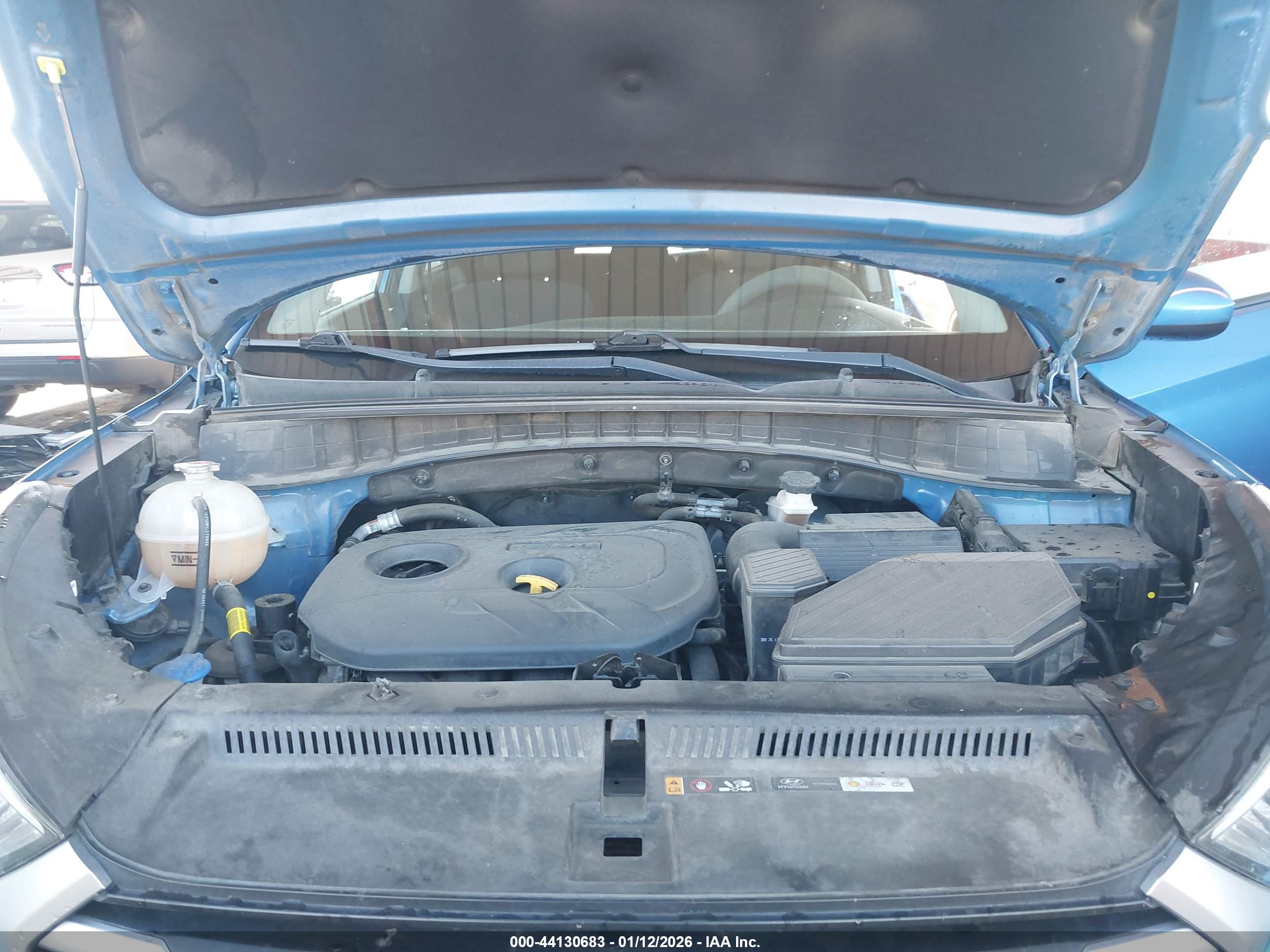 HYUNDAI TUCSON image 10