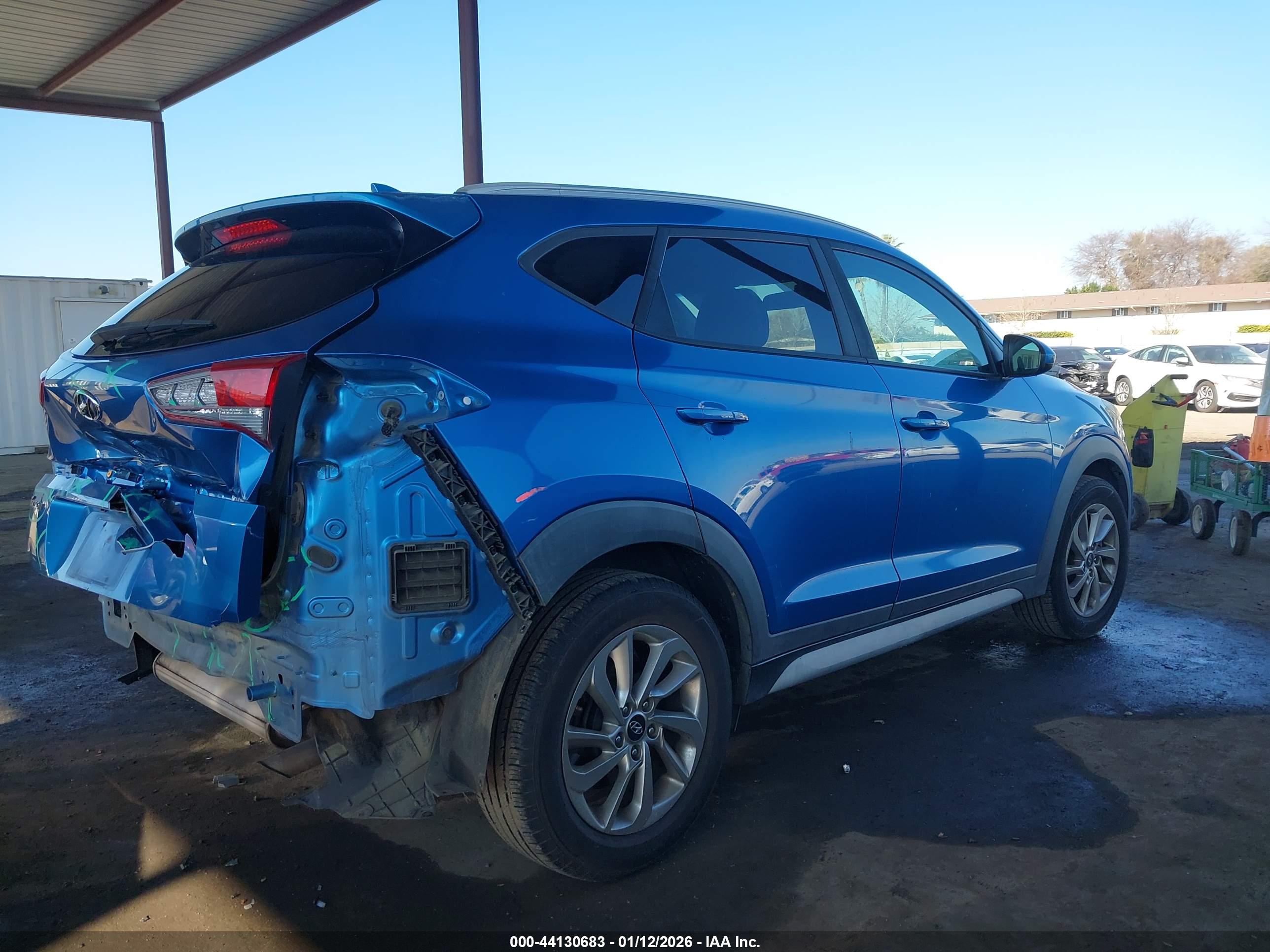 HYUNDAI TUCSON image 4