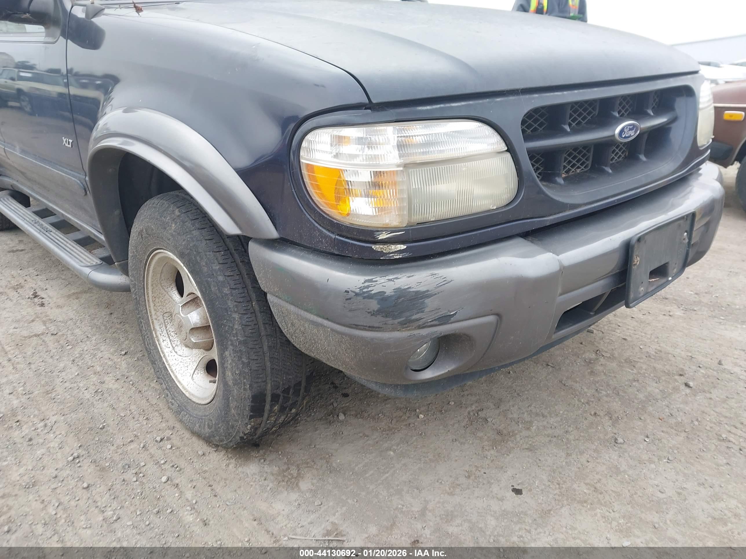 FORD EXPLORER image 6