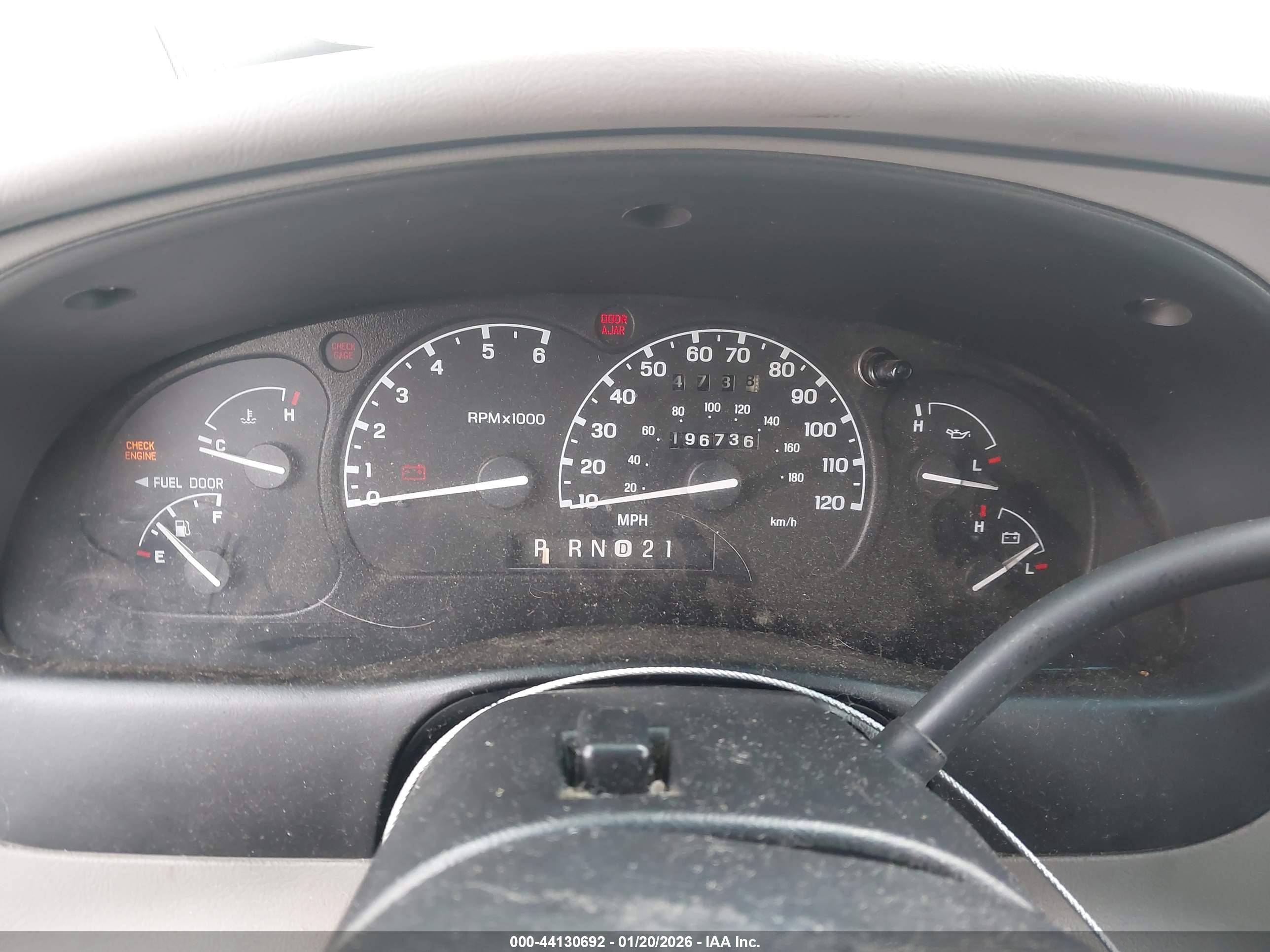 FORD EXPLORER image 7