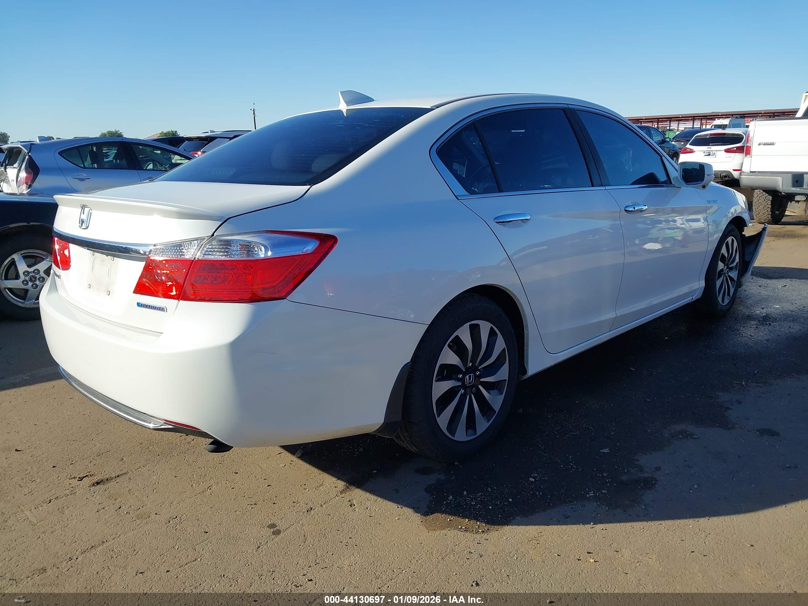 HONDA ACCORD image 4