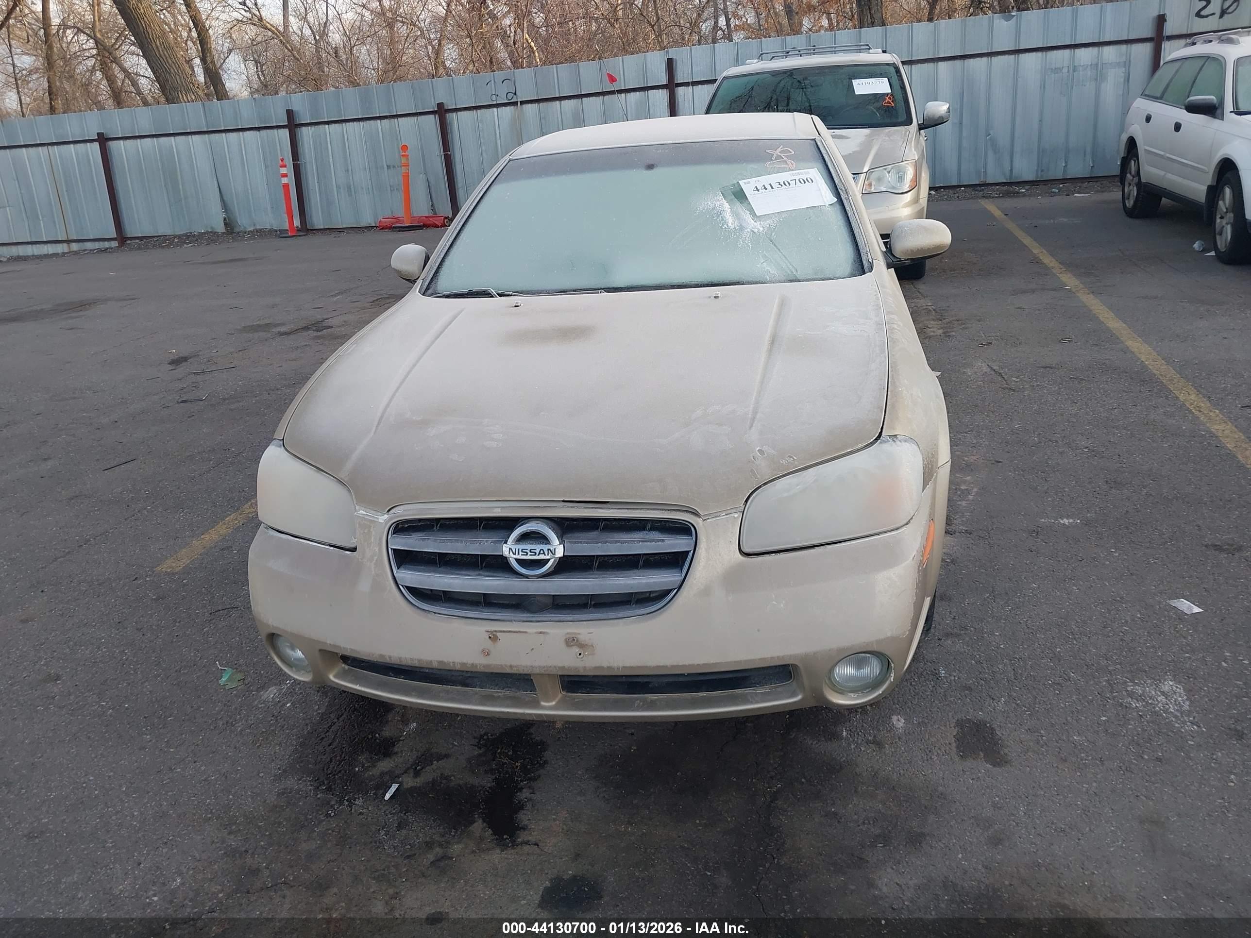 NISSAN MAXIMA image 6