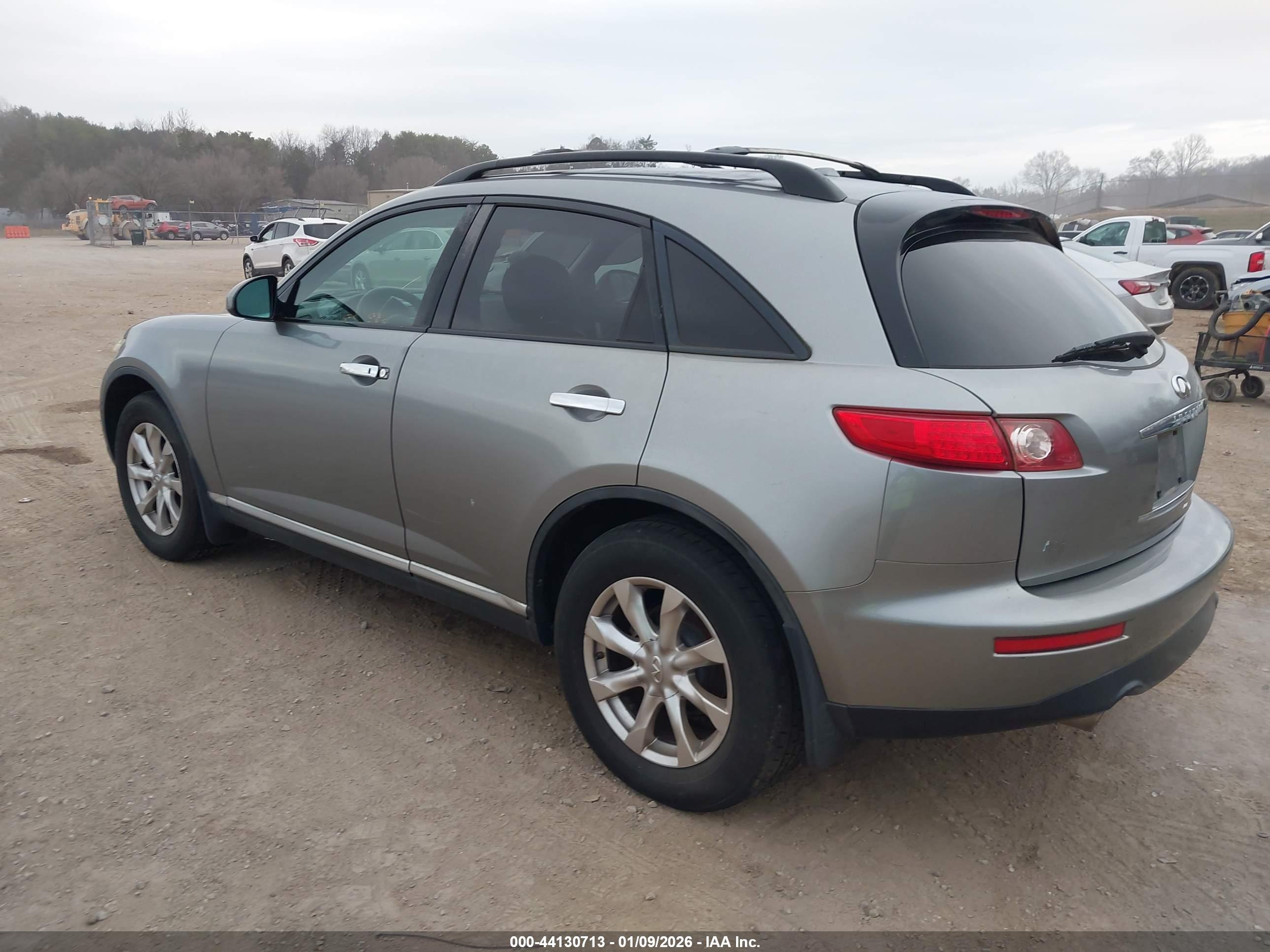 INFINITI FX35 image 3