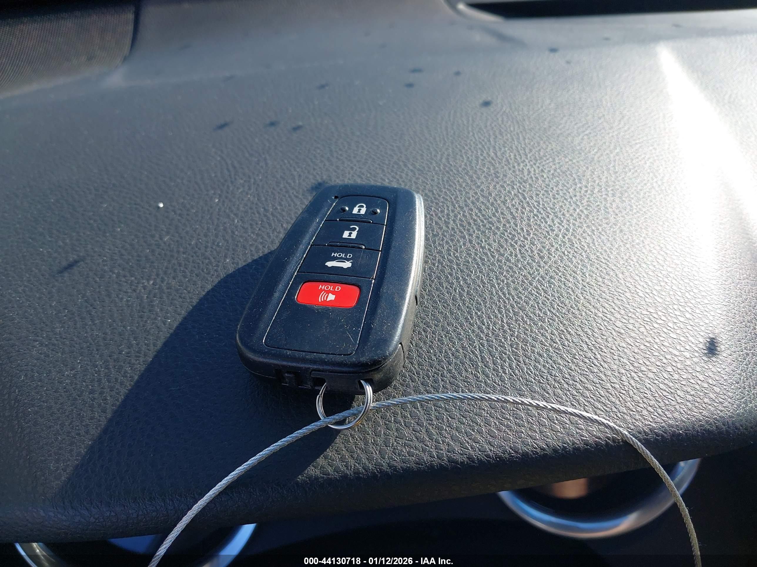 TOYOTA CAMRY image 11
