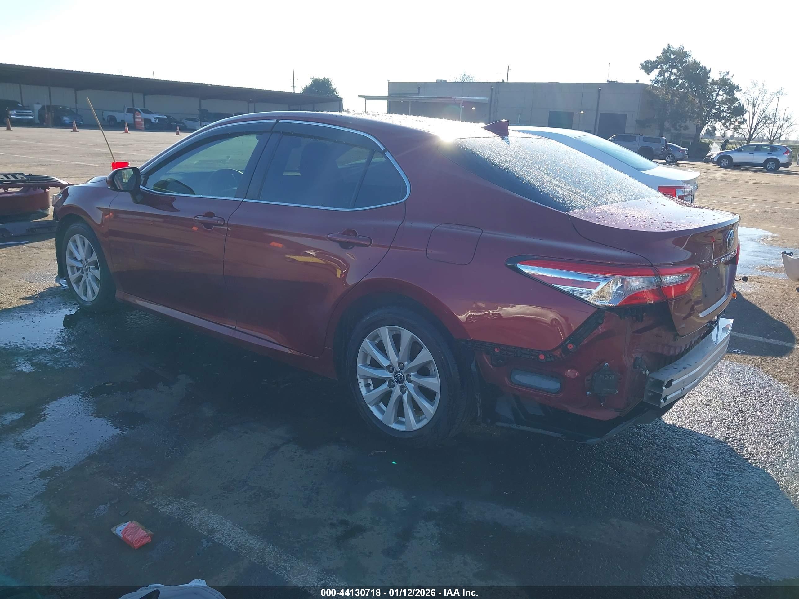 TOYOTA CAMRY image 3