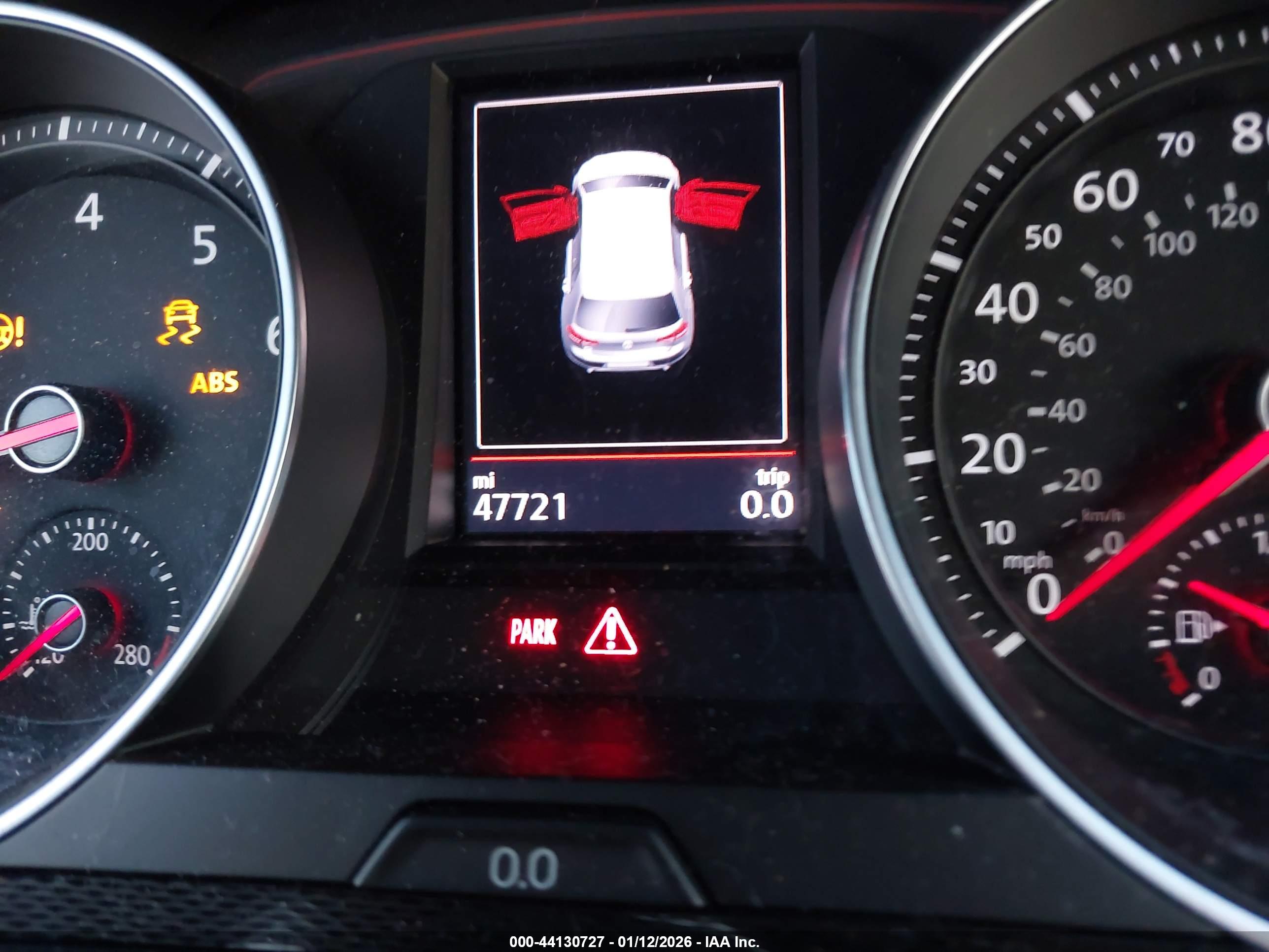 VOLKSWAGEN GOLF image 7