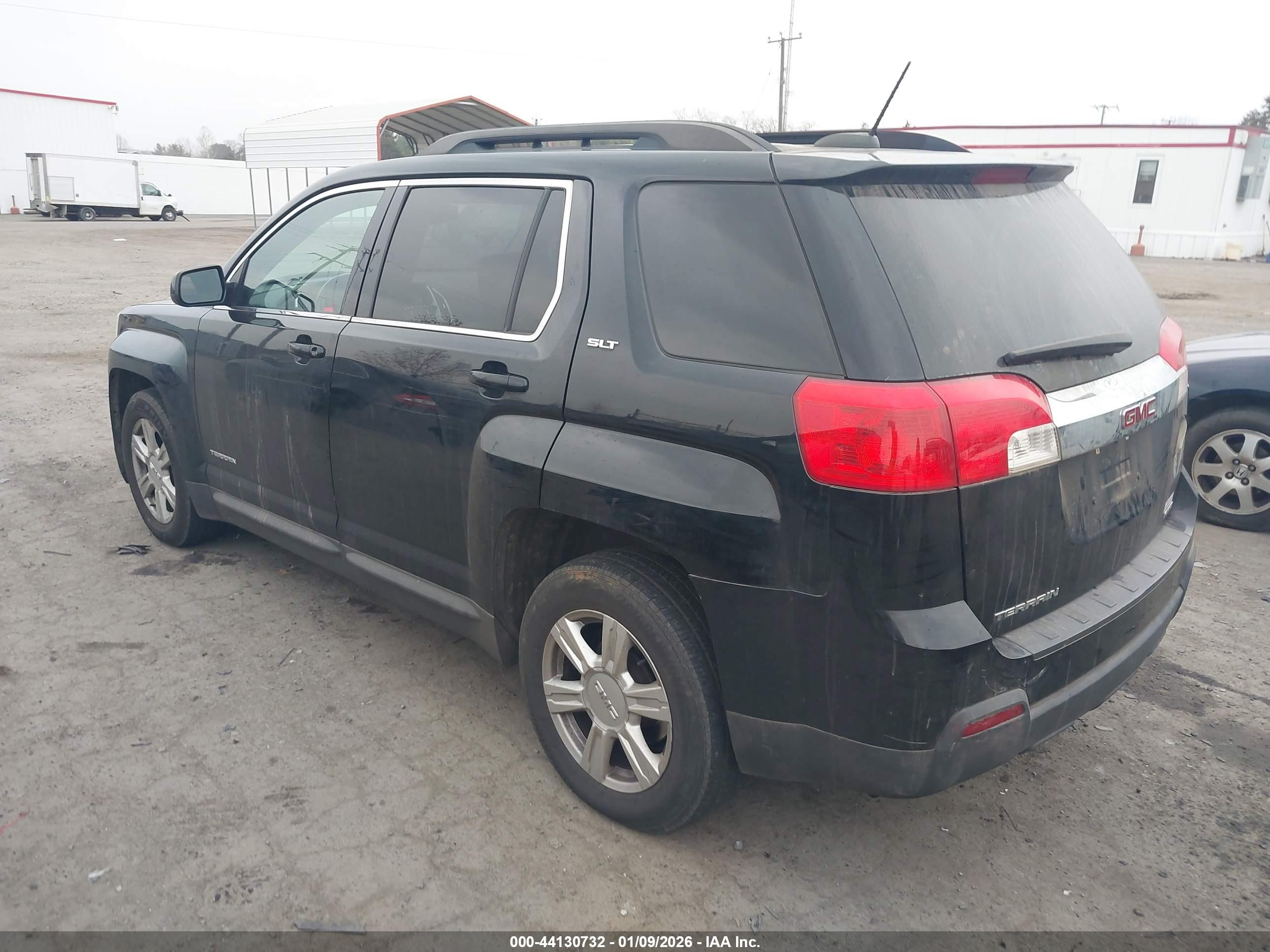 GMC TERRAIN image 3