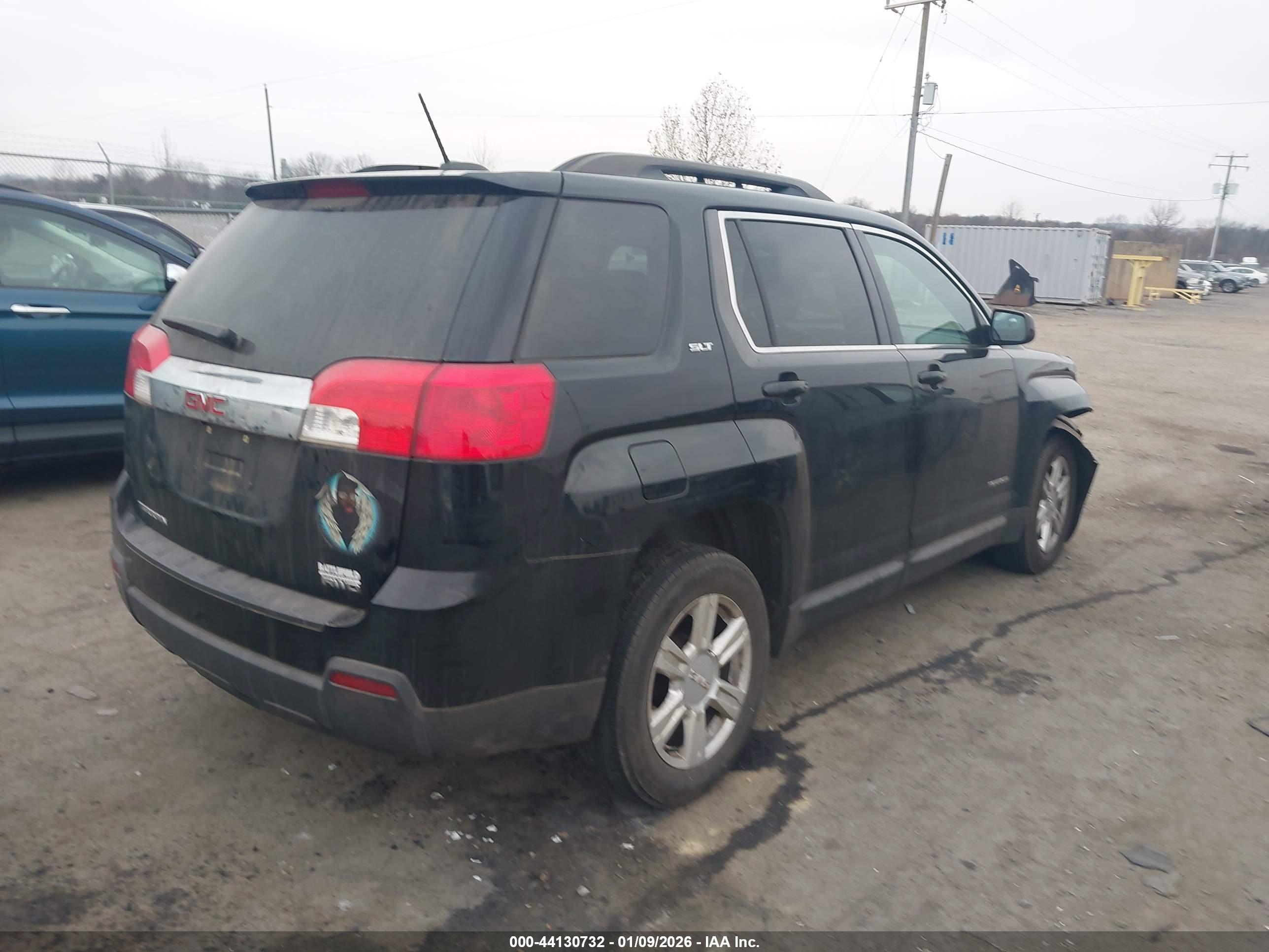 GMC TERRAIN image 4