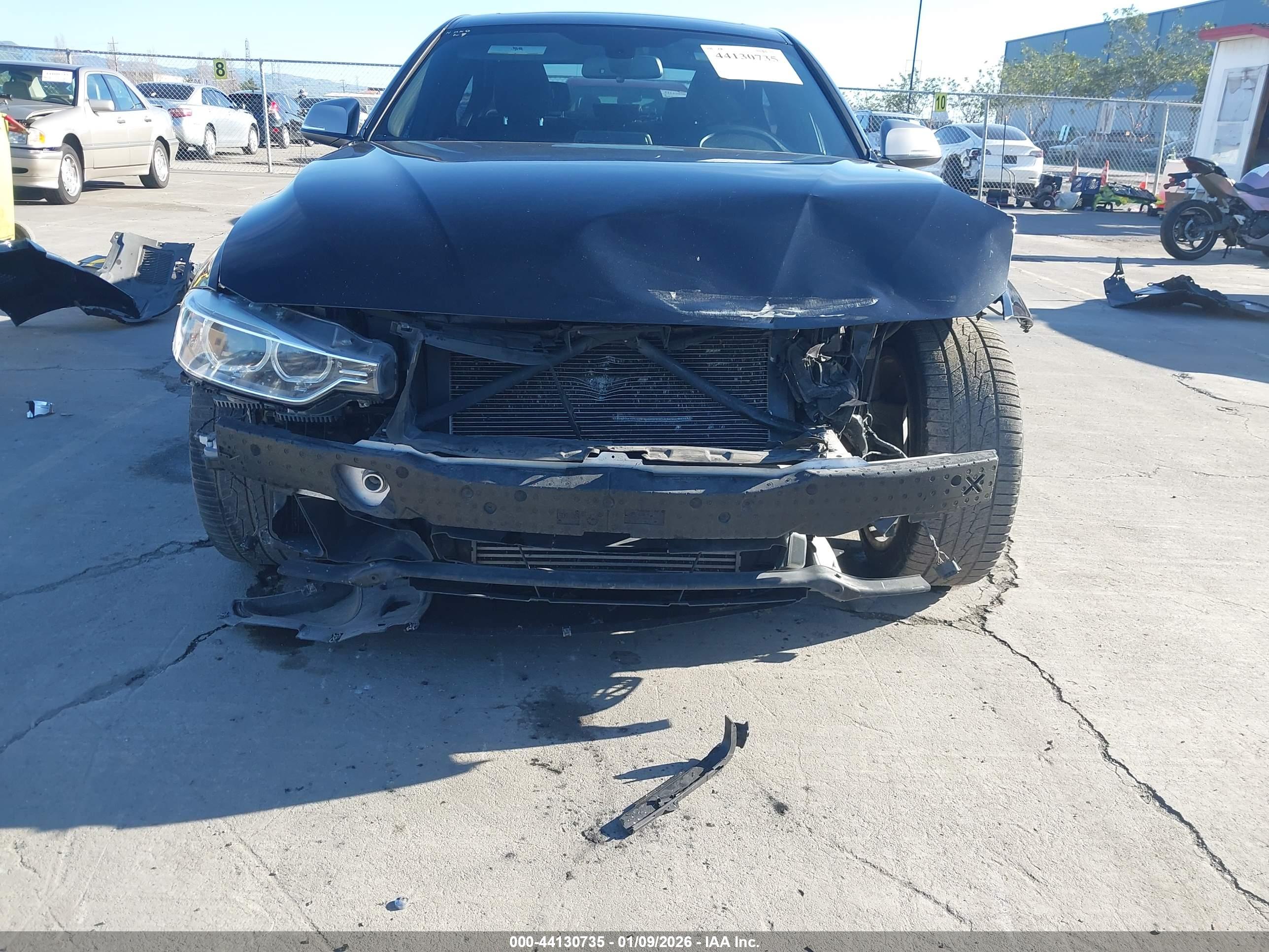 BMW 335I image 6