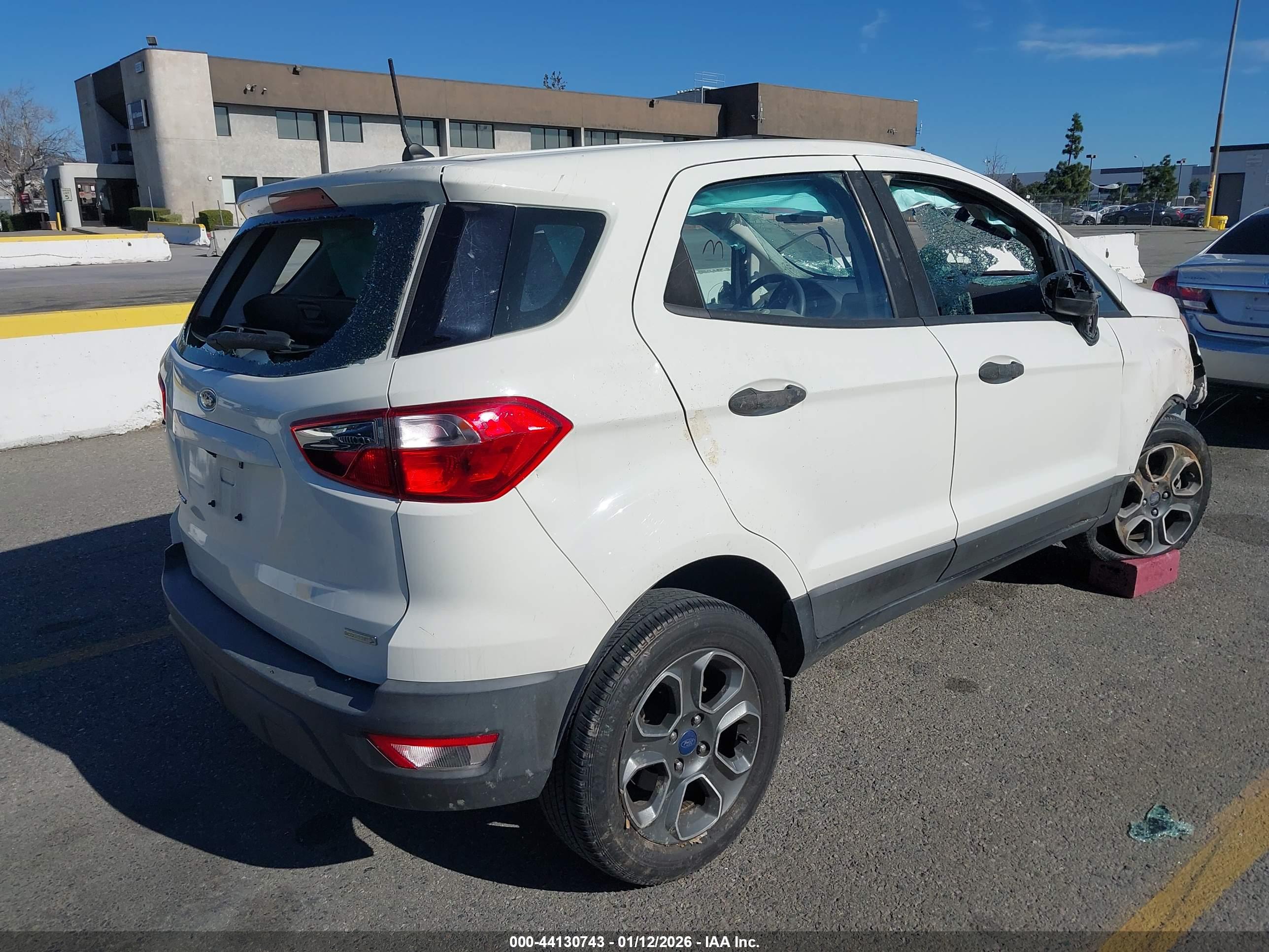 FORD ECOSPORT image 4