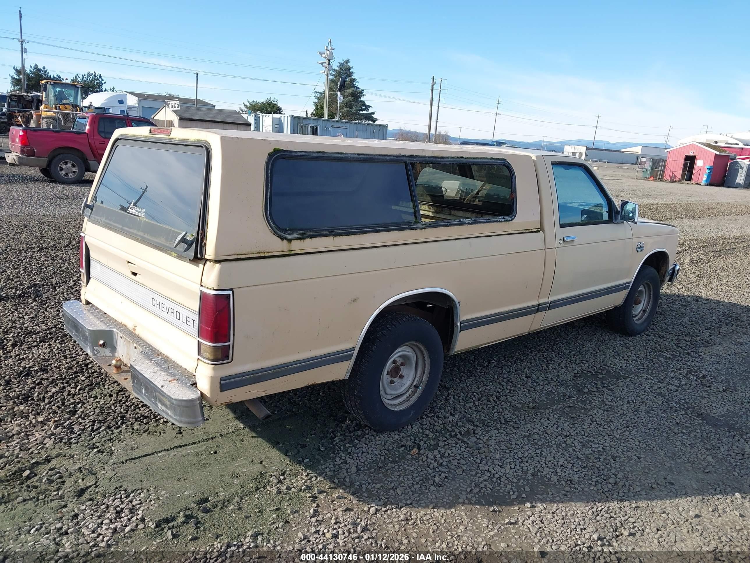 CHEVROLET S image 4
