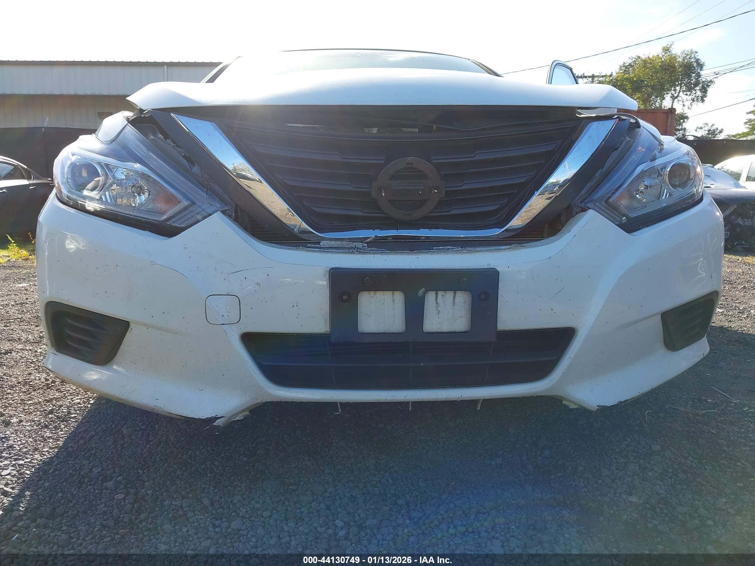 NISSAN ALTIMA image 6