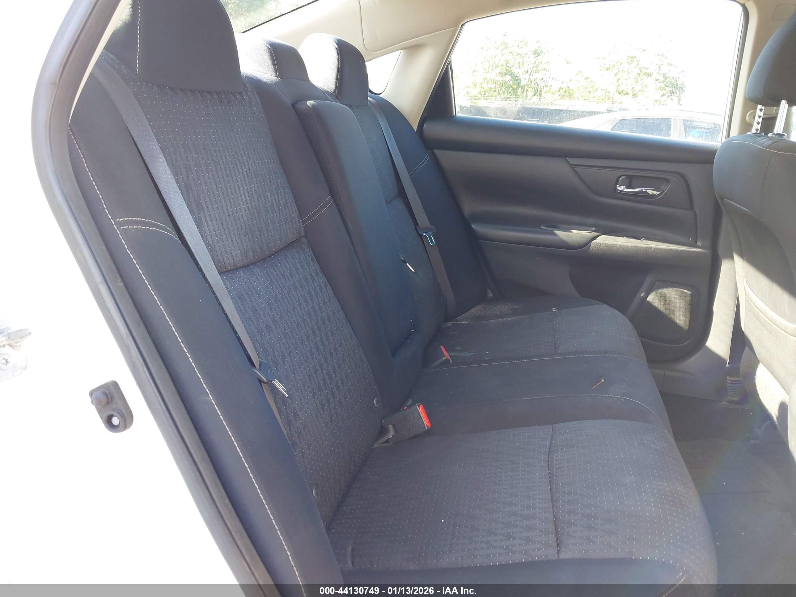 NISSAN ALTIMA image 8