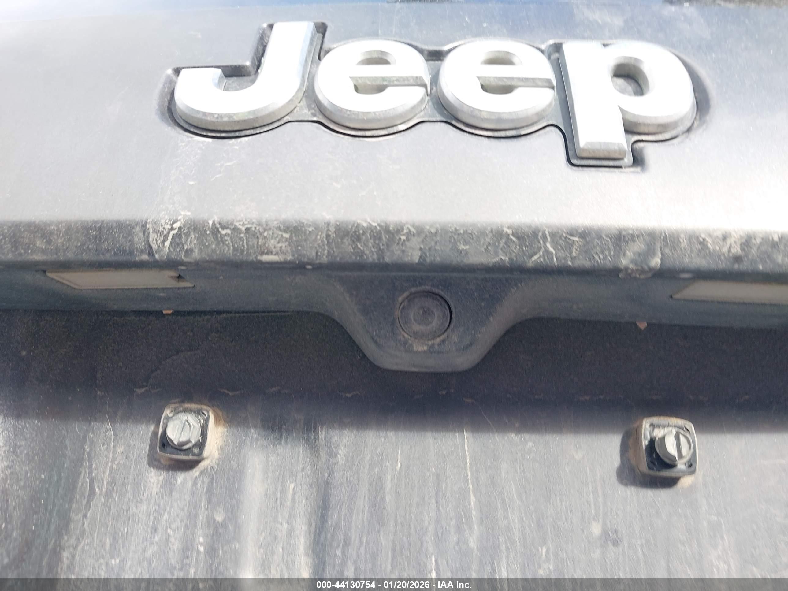 JEEP GRAND image 4