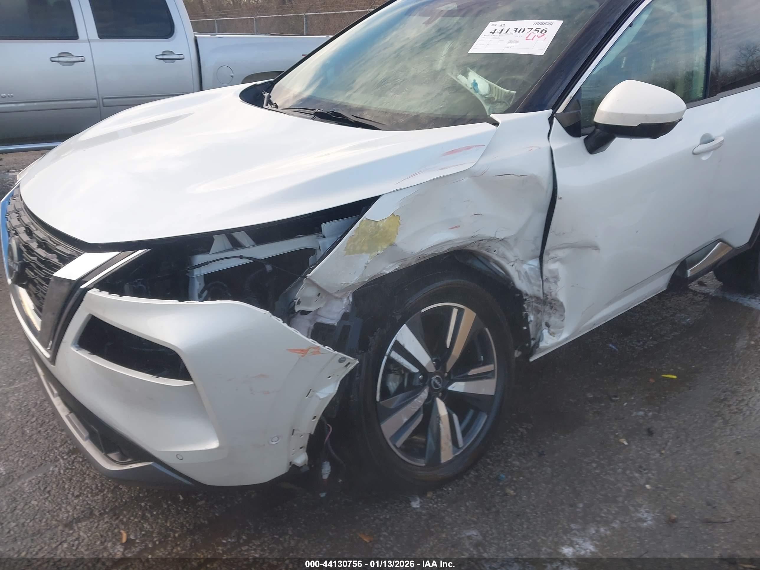 NISSAN ROGUE image 6