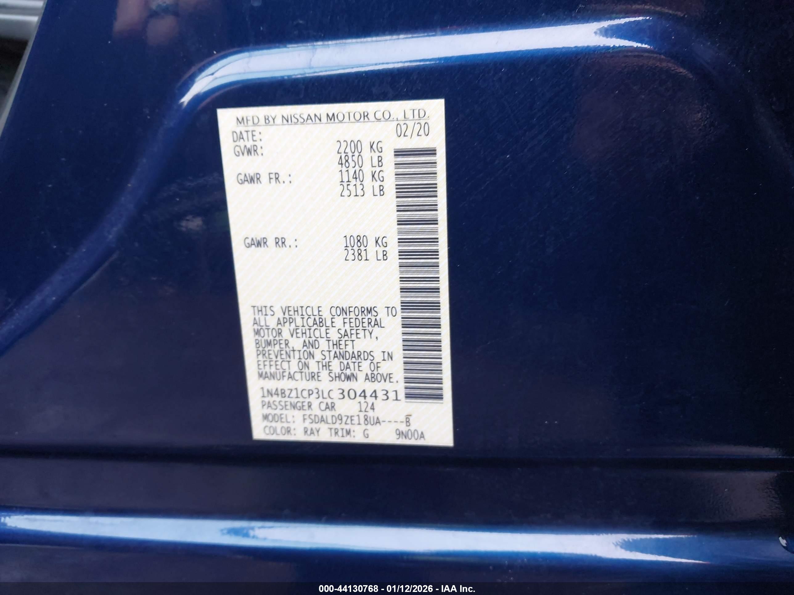 NISSAN LEAF image 9