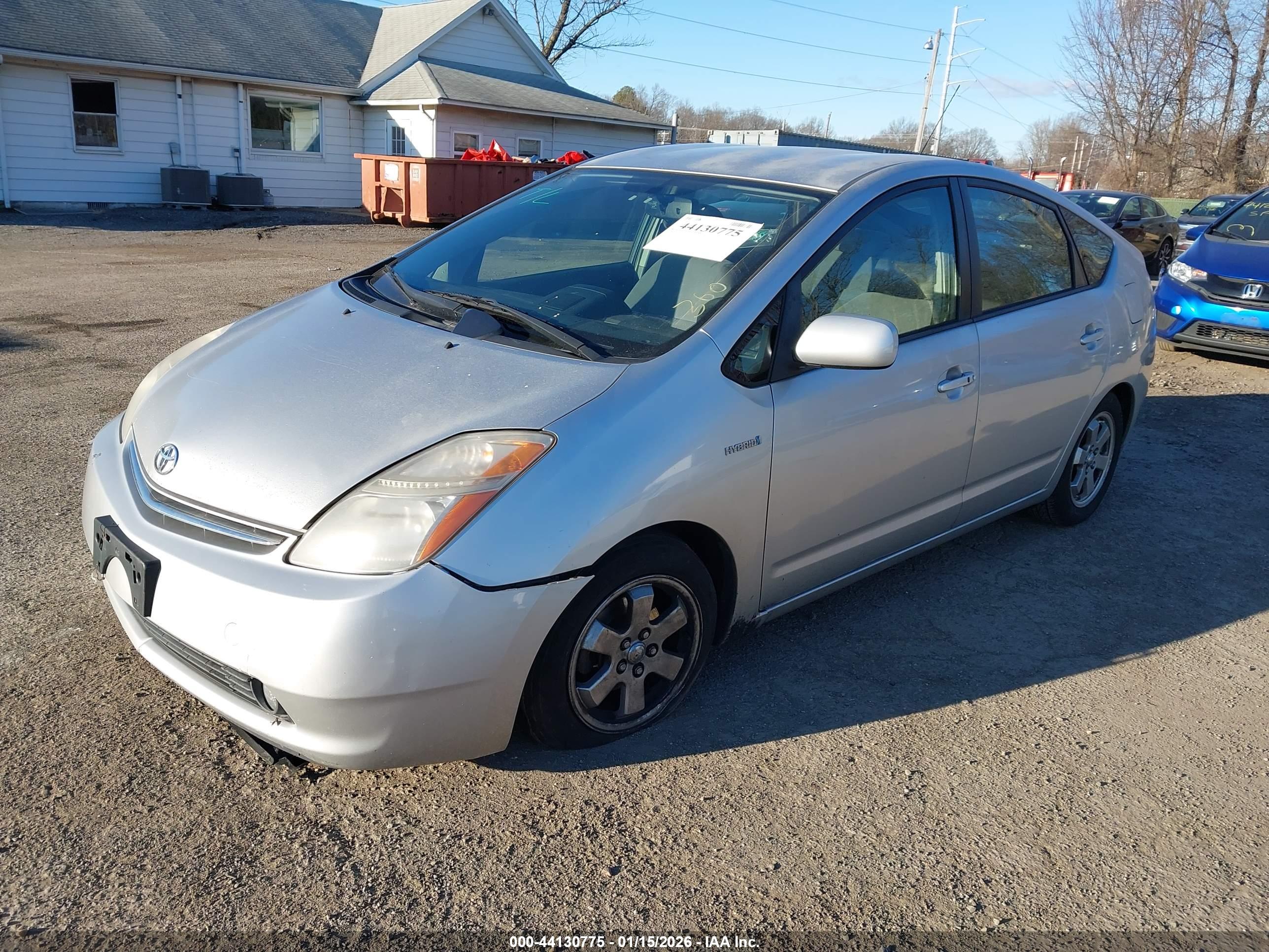 TOYOTA PRIUS image 2