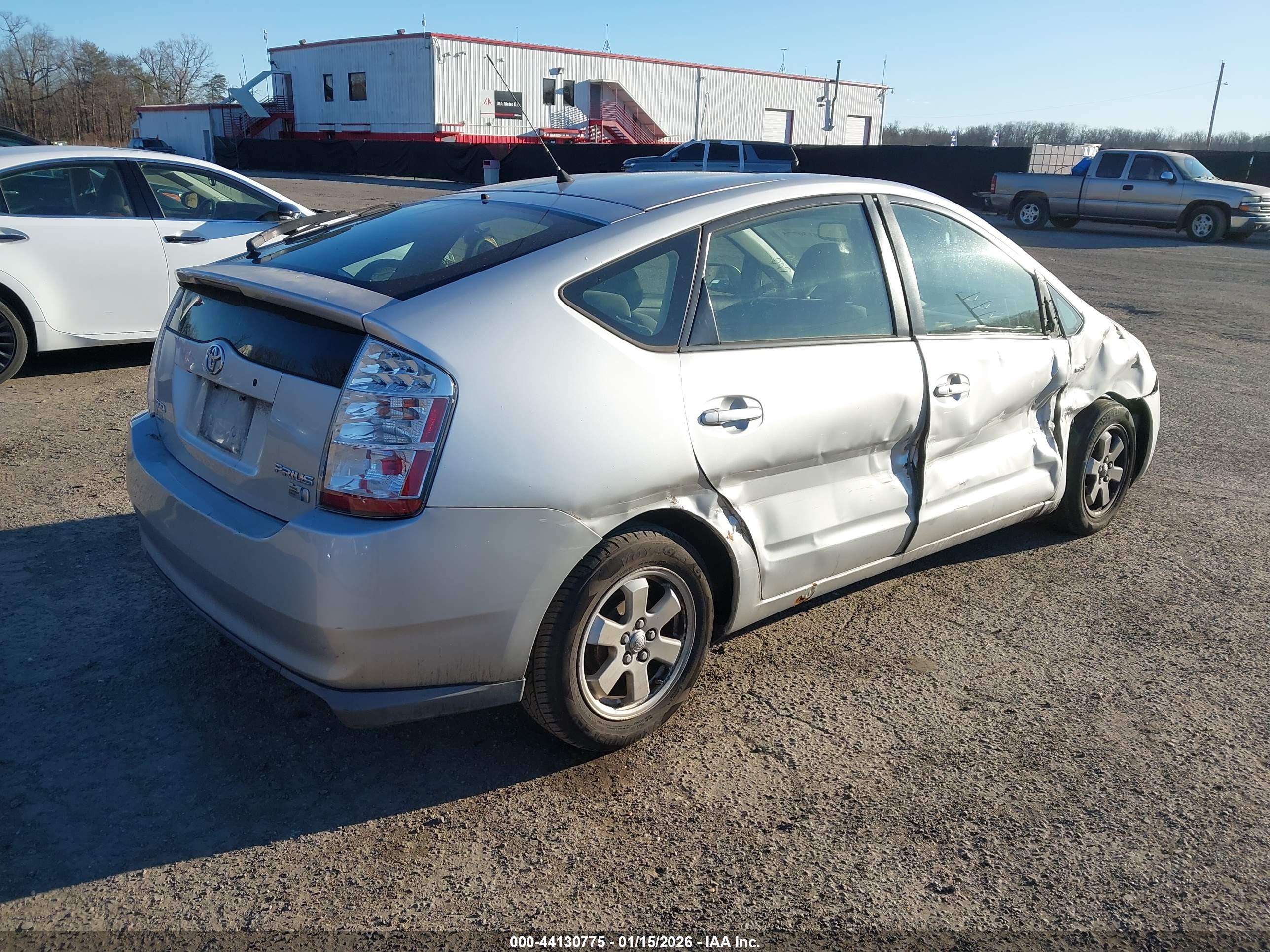 TOYOTA PRIUS image 4