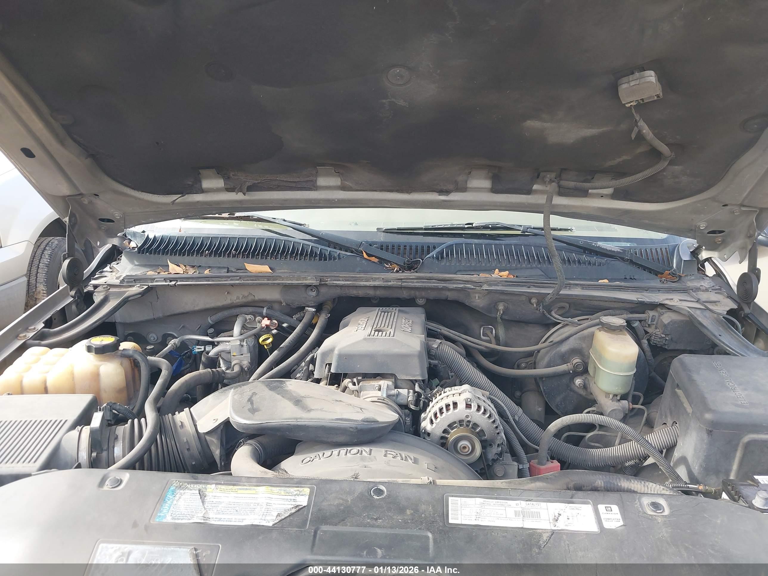 CHEVROLET TAHOE image 10