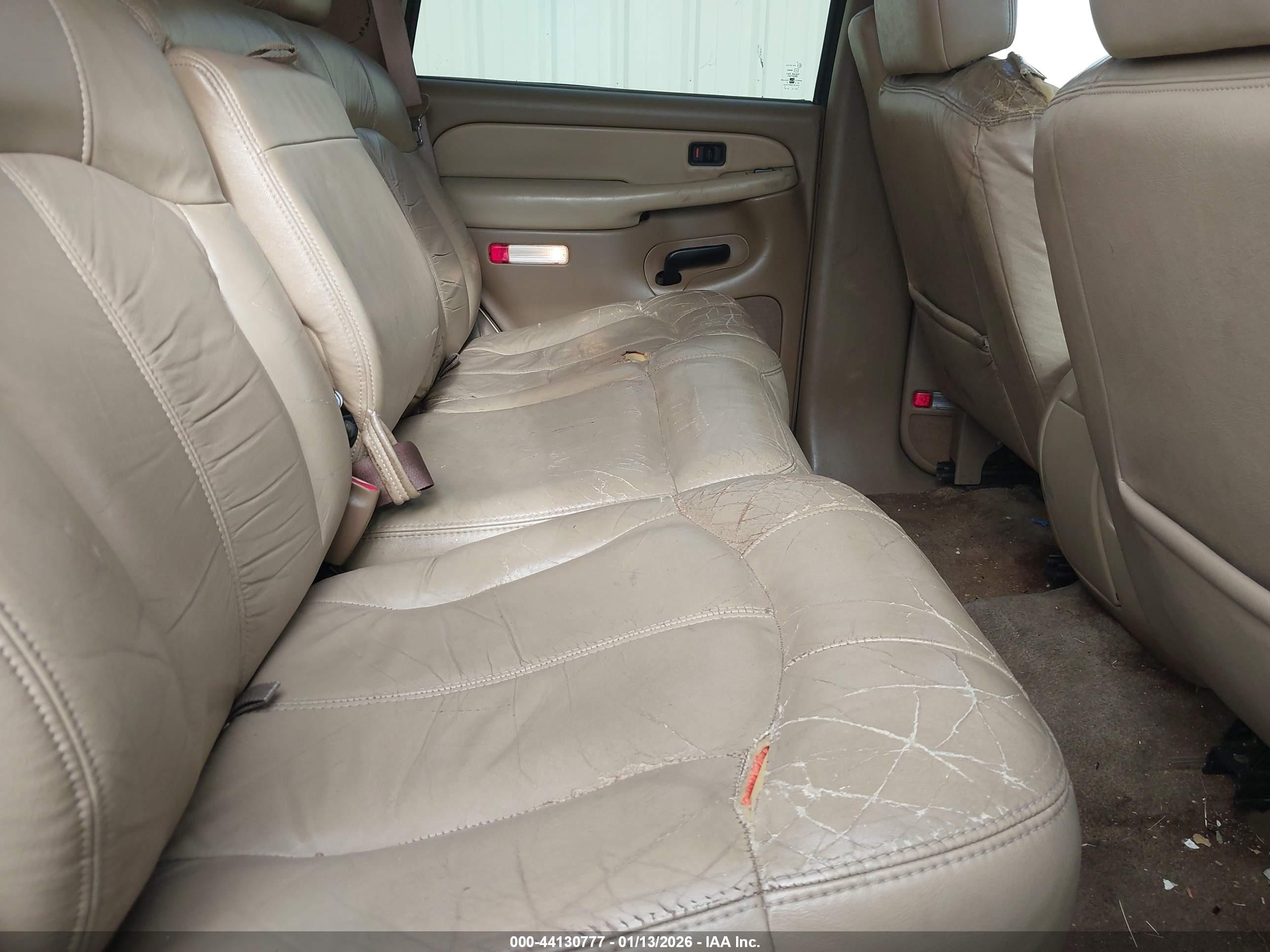 CHEVROLET TAHOE image 8
