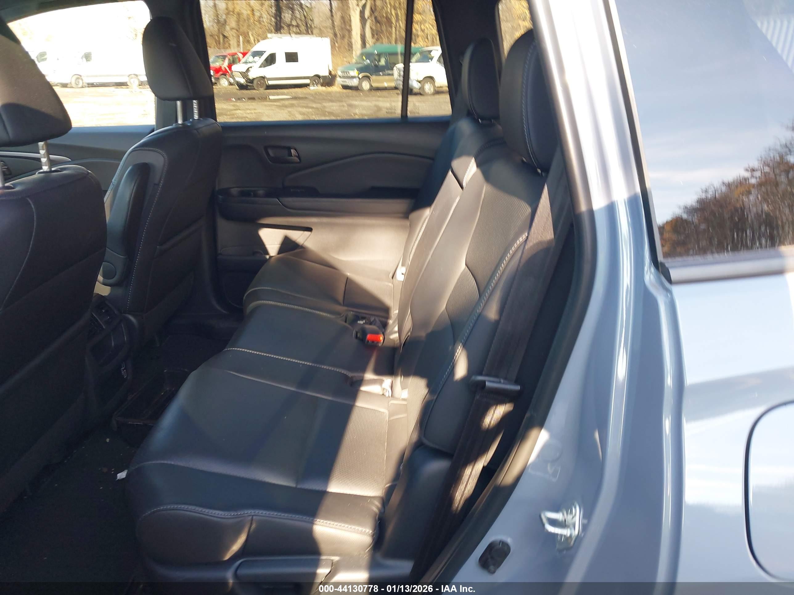 HONDA PASSPORT image 8