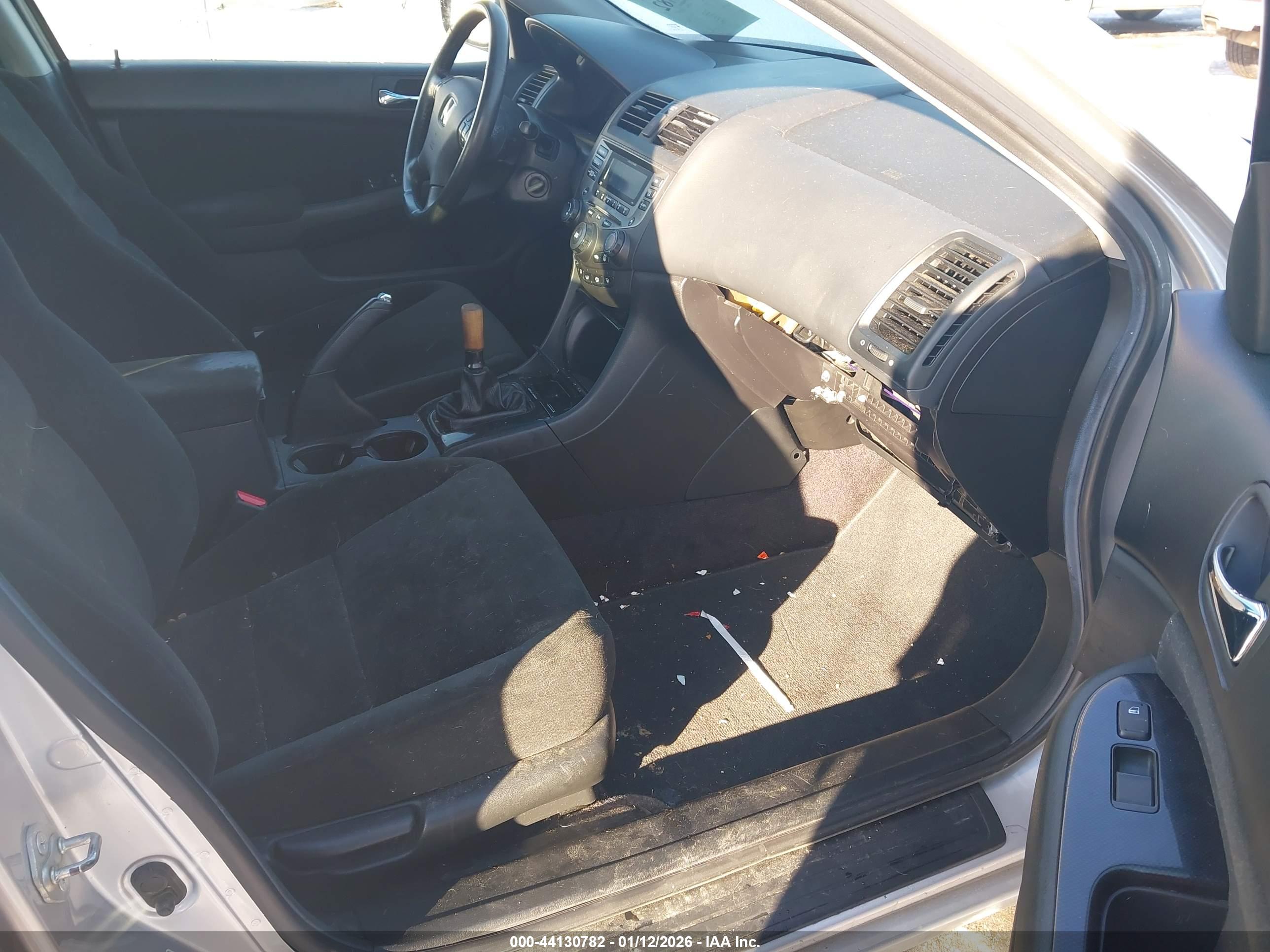 HONDA ACCORD image 5
