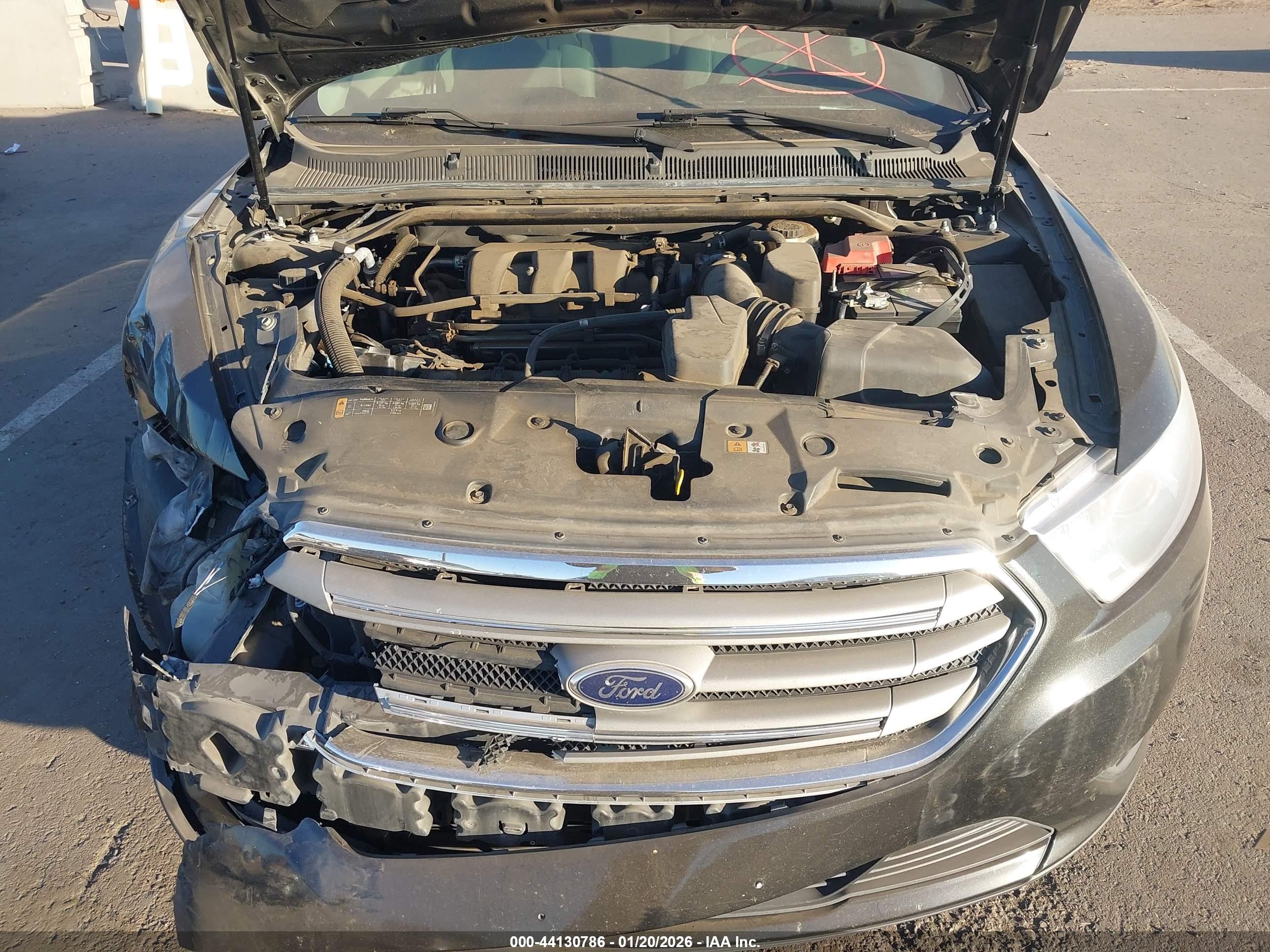 FORD TAURUS image 10