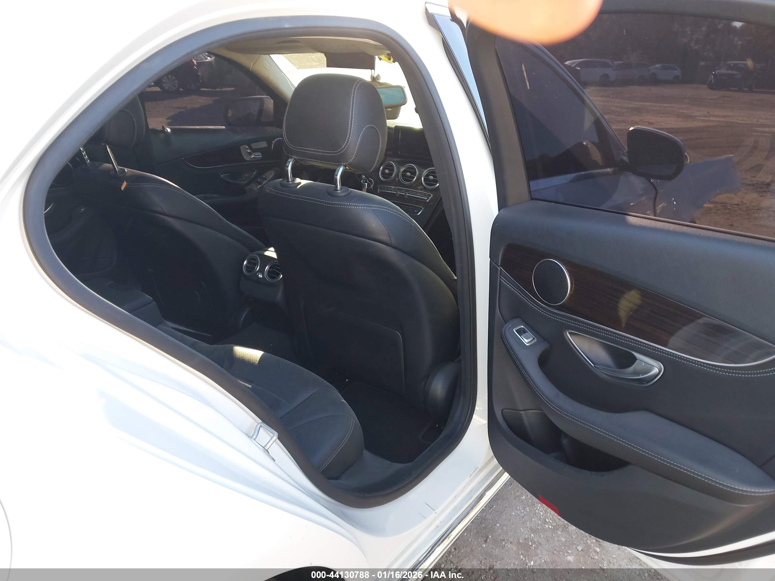 MERCEDES-BENZ C image 8